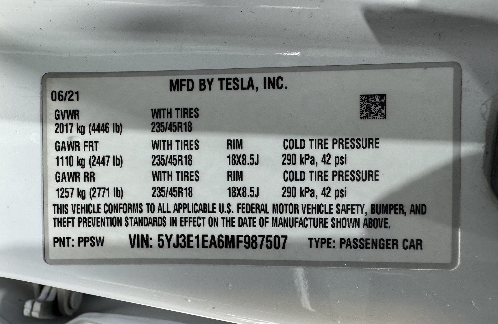 Vehicle photo 34