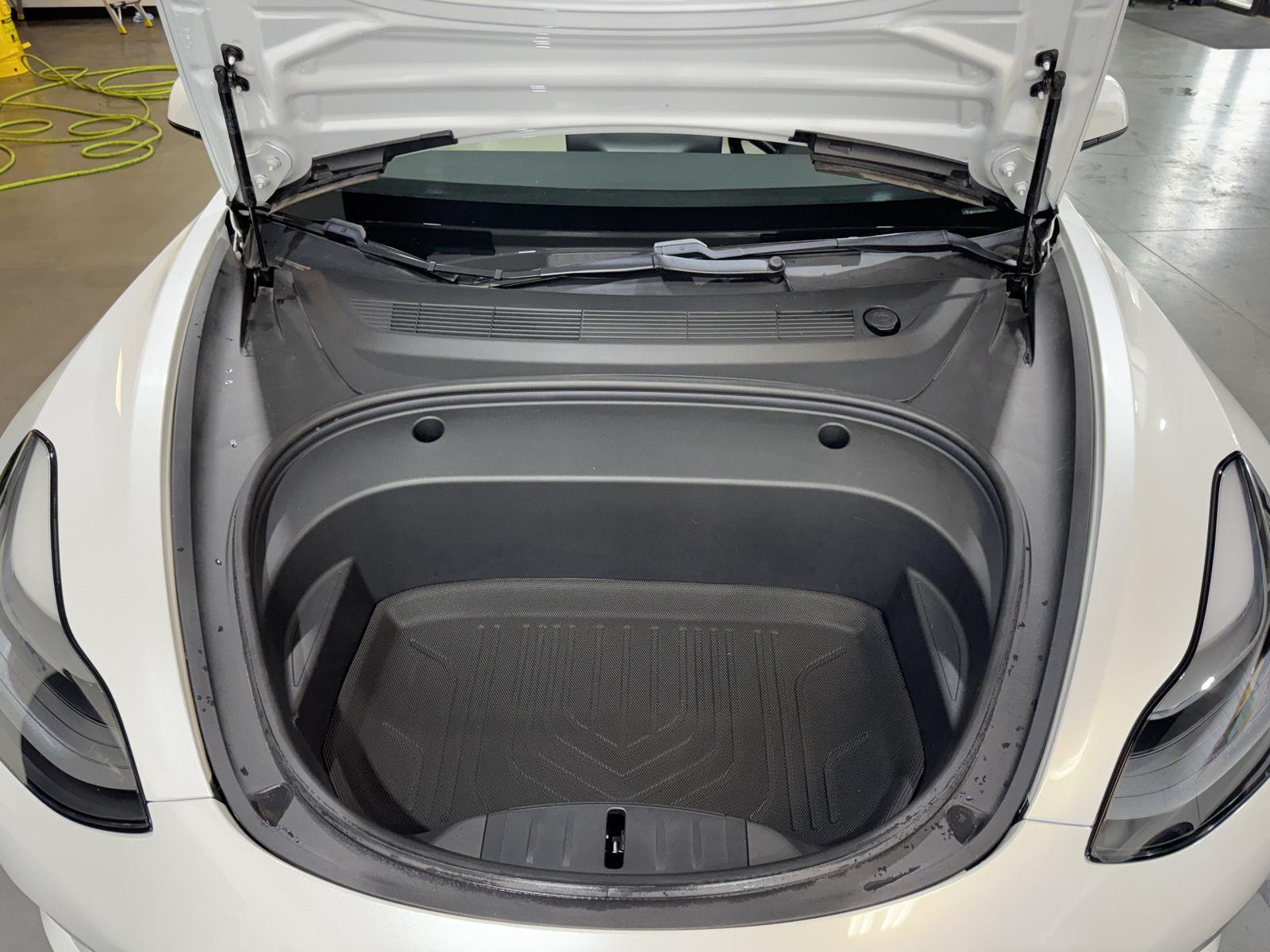 Vehicle photo 36