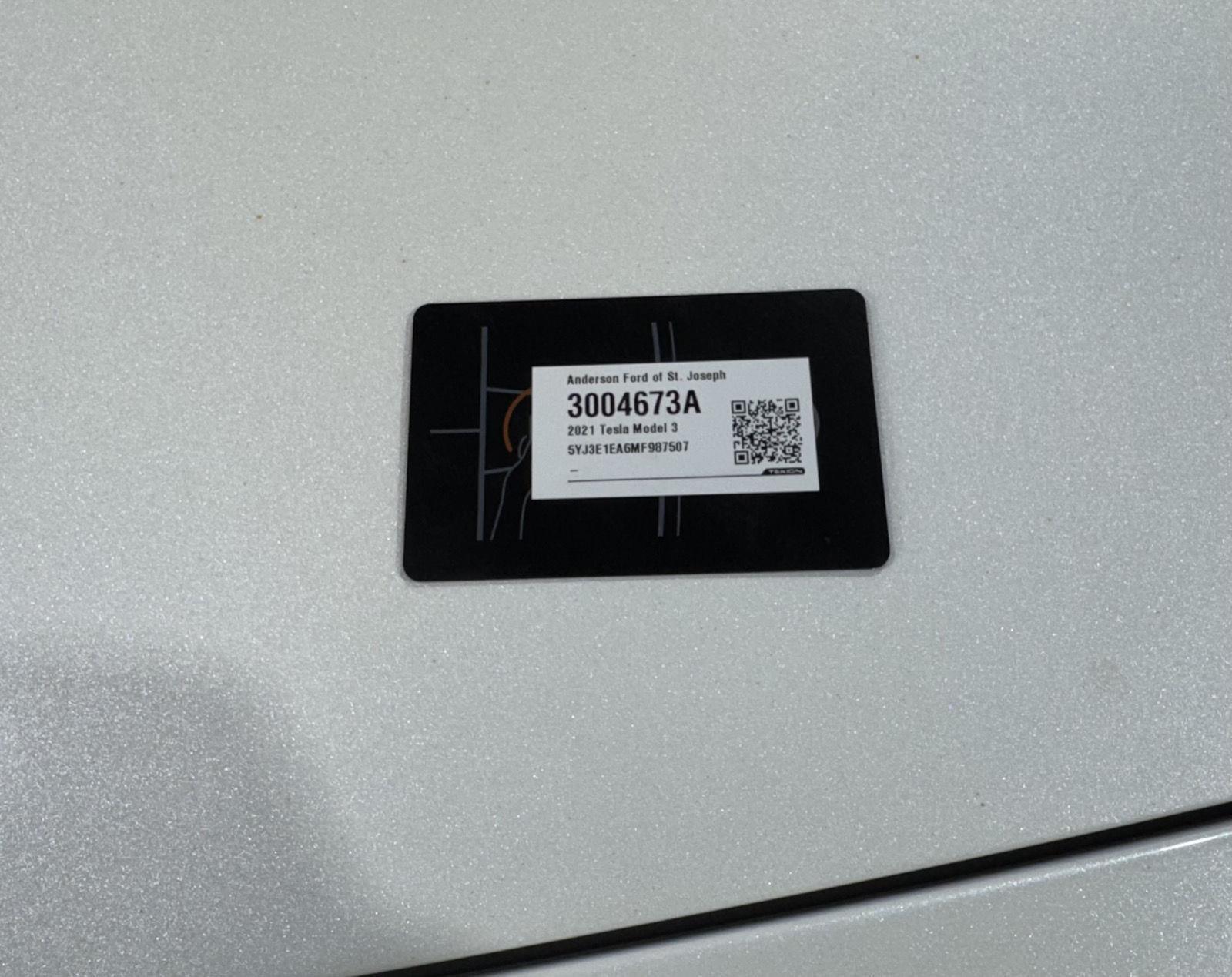 Vehicle photo 38