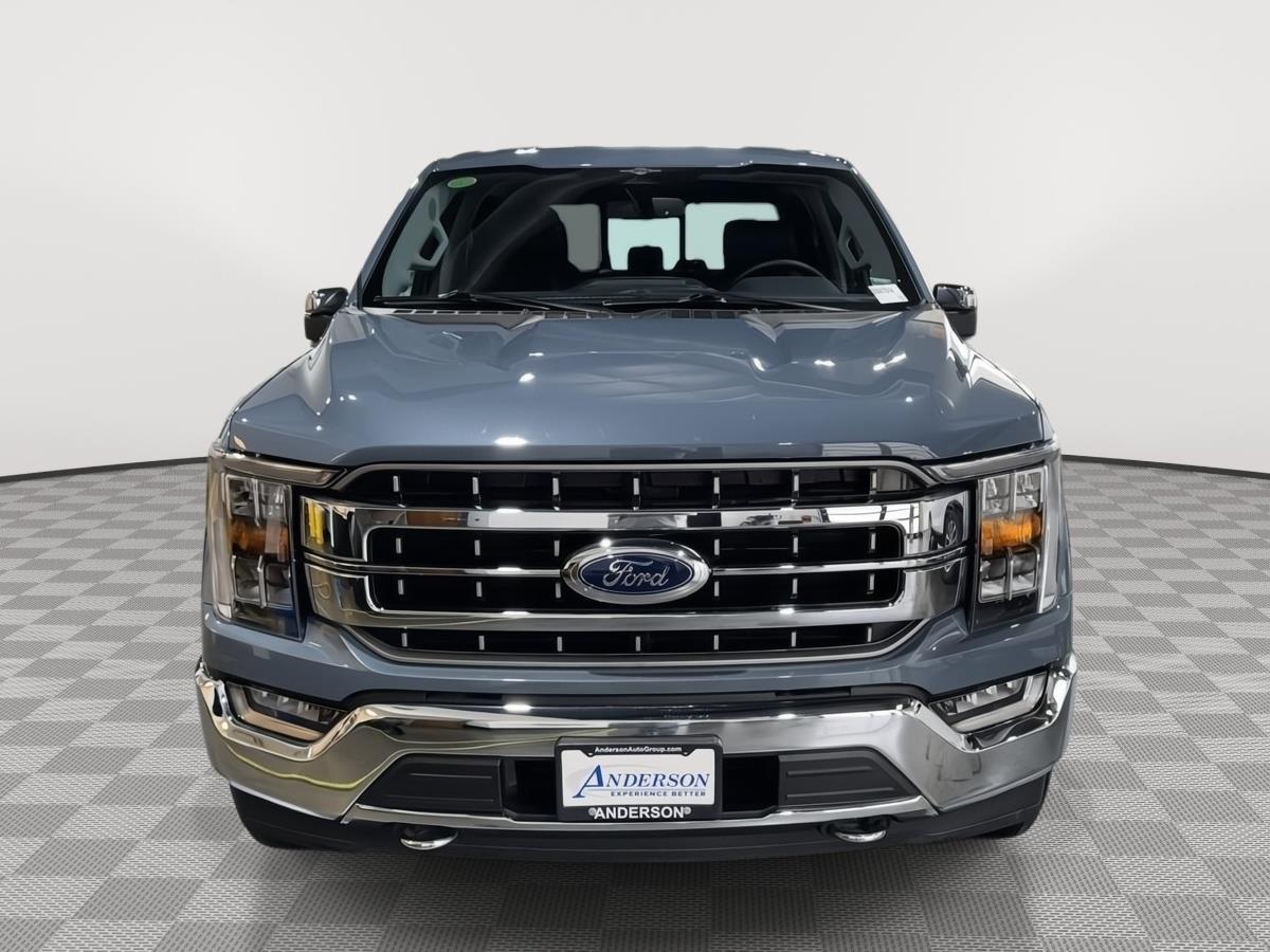 Vehicle photo 4