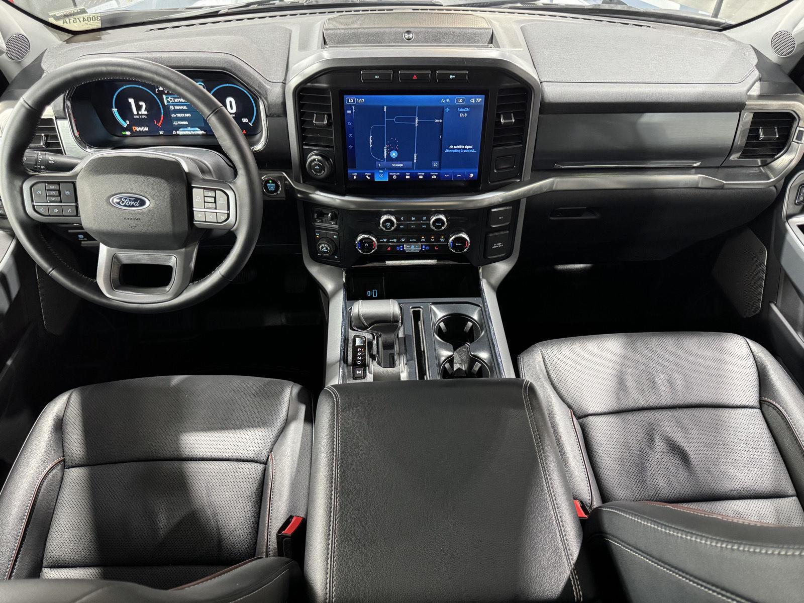 Vehicle photo 20