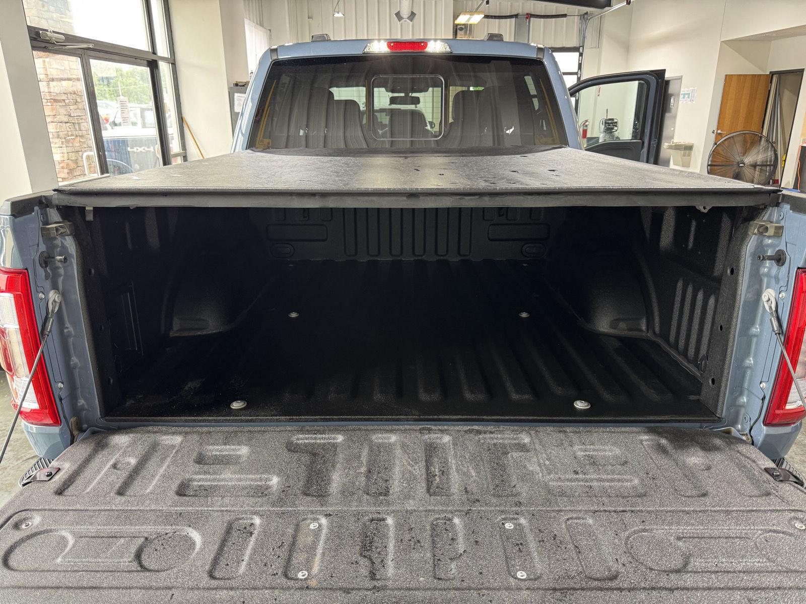 Vehicle photo 41