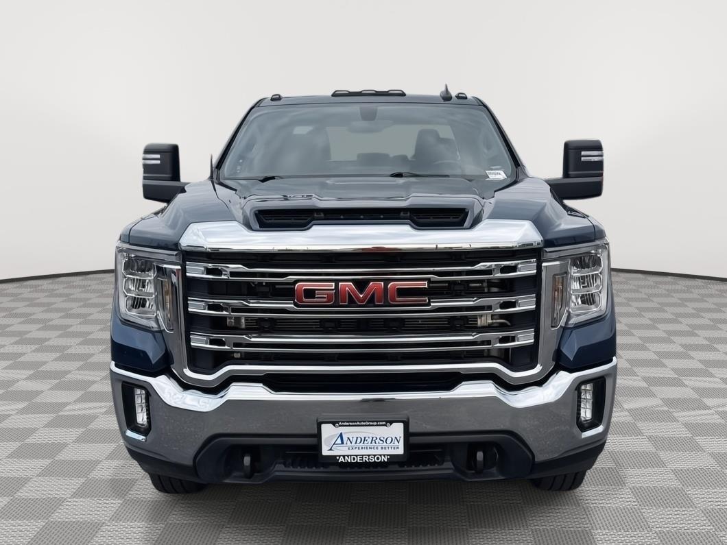 Vehicle photo 4