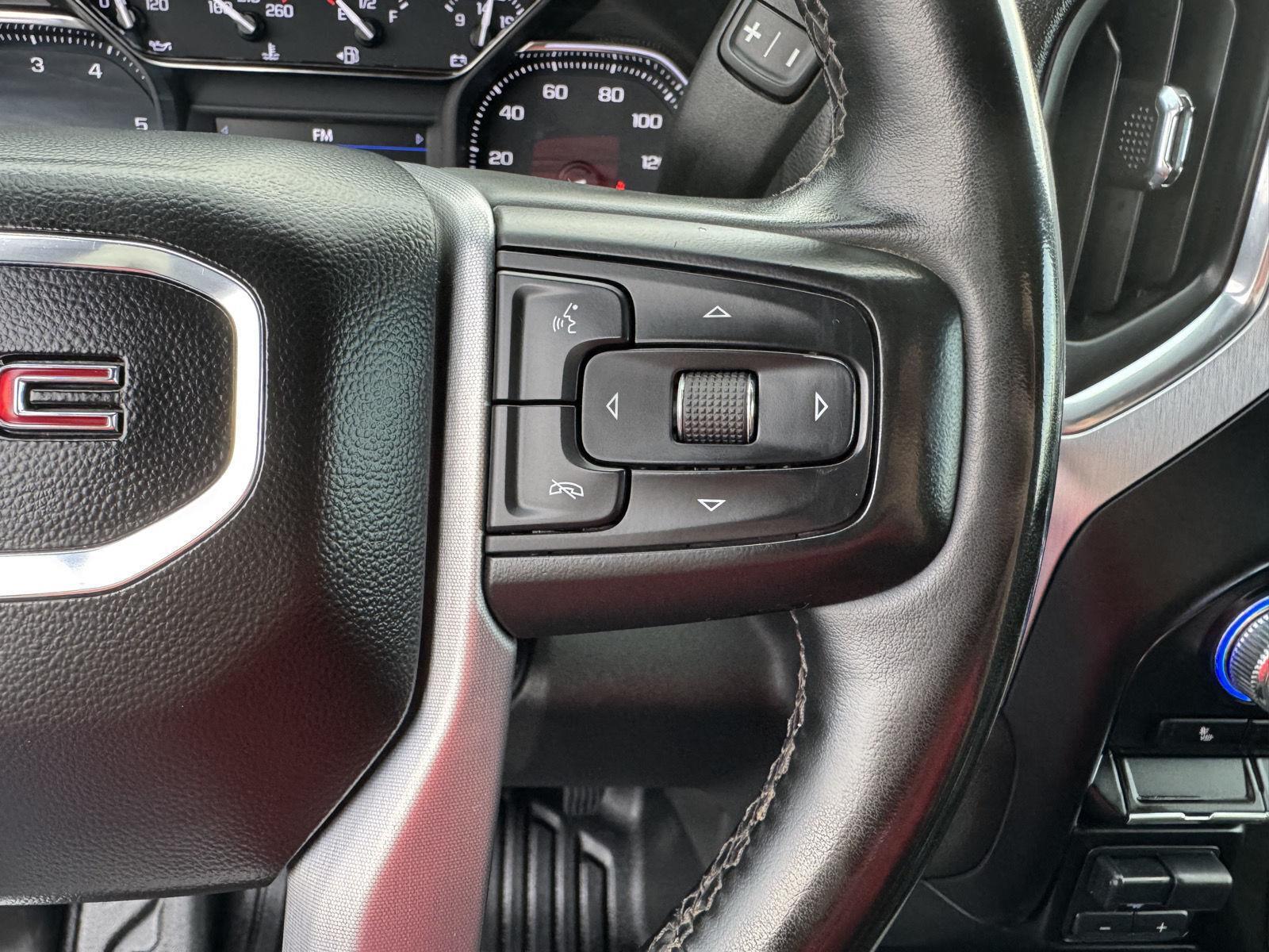 Vehicle photo 15