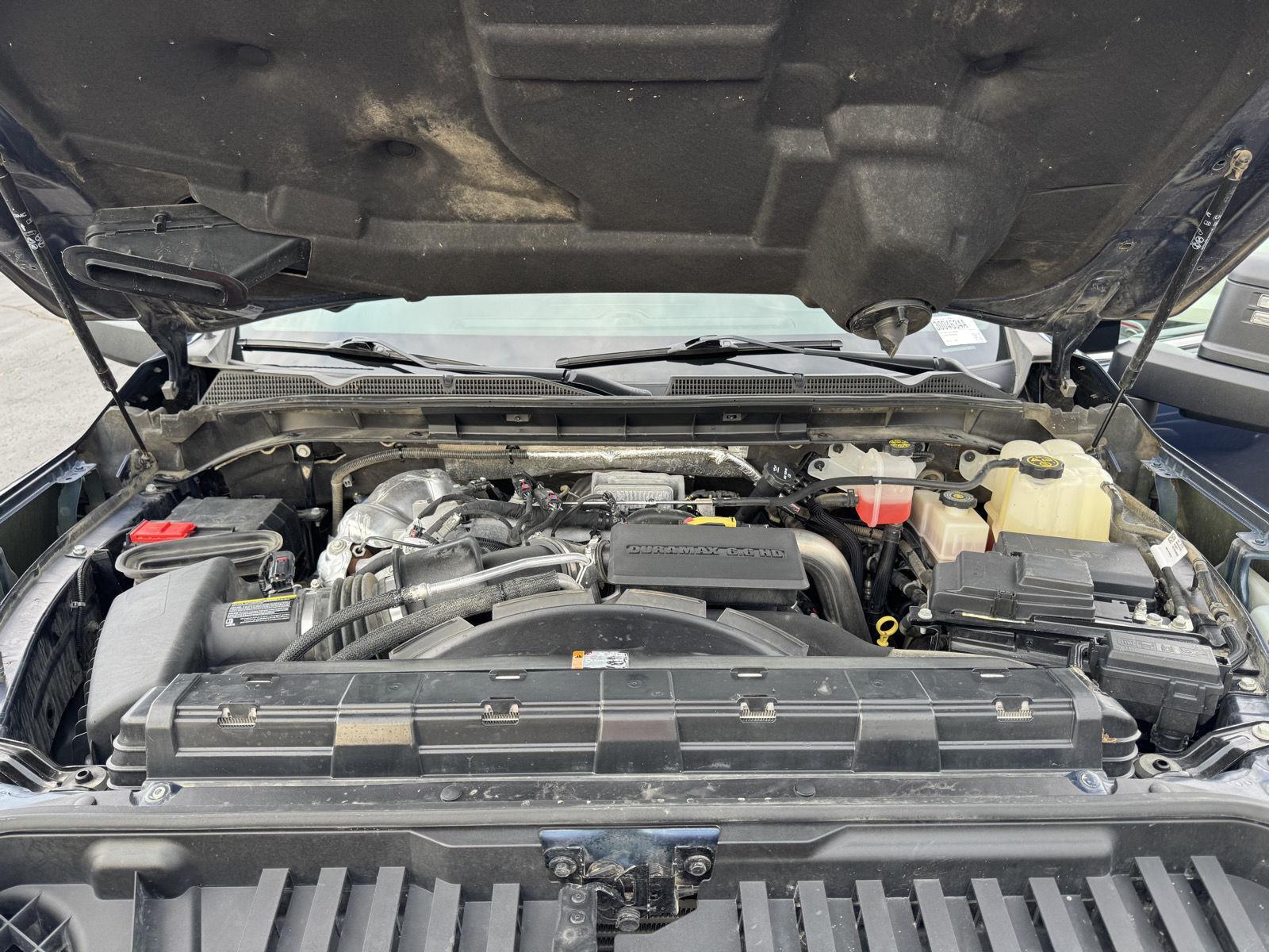 Vehicle photo 41