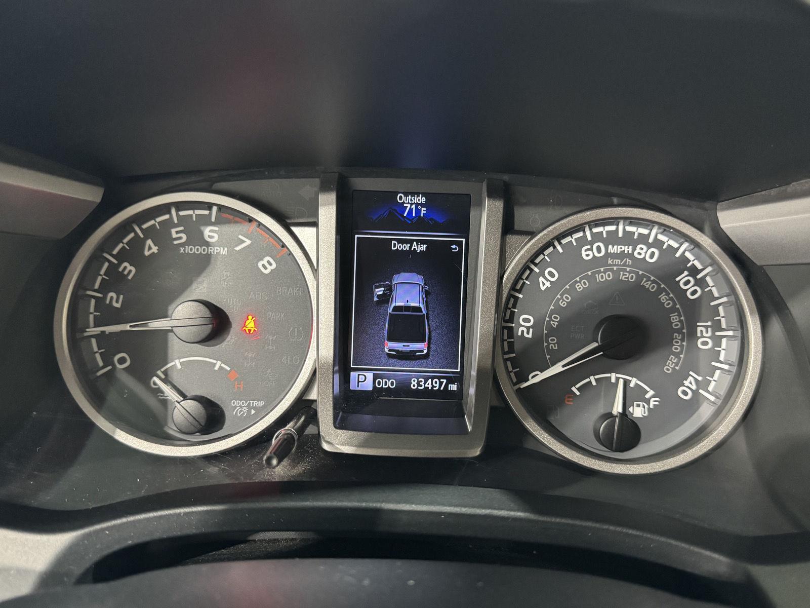 Vehicle photo 3