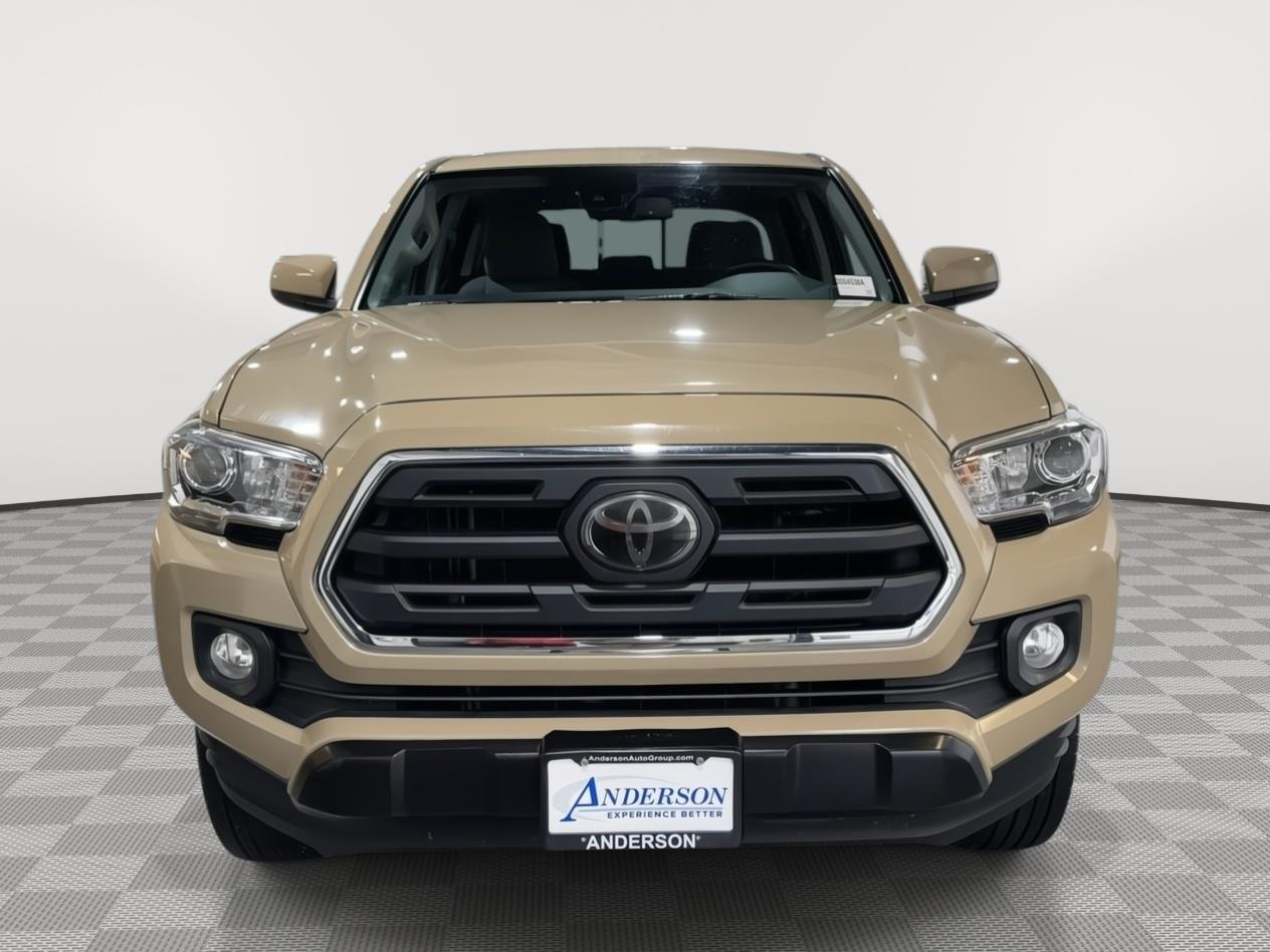 Vehicle photo 4