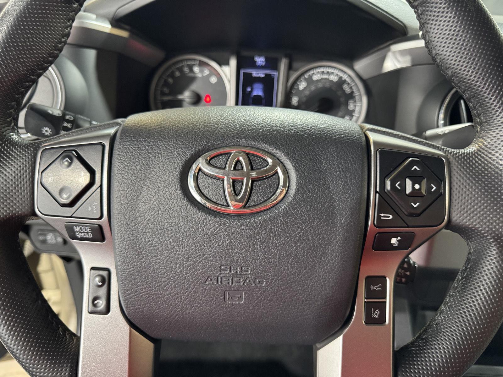 Vehicle photo 14