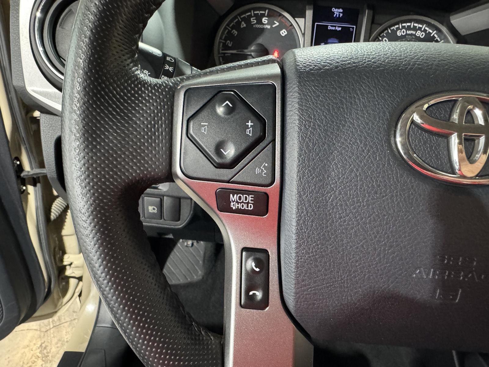 Vehicle photo 15