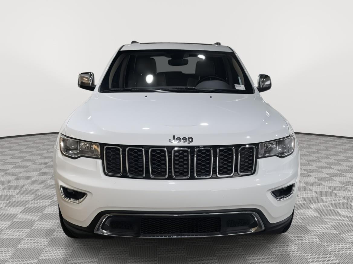 Vehicle photo 4