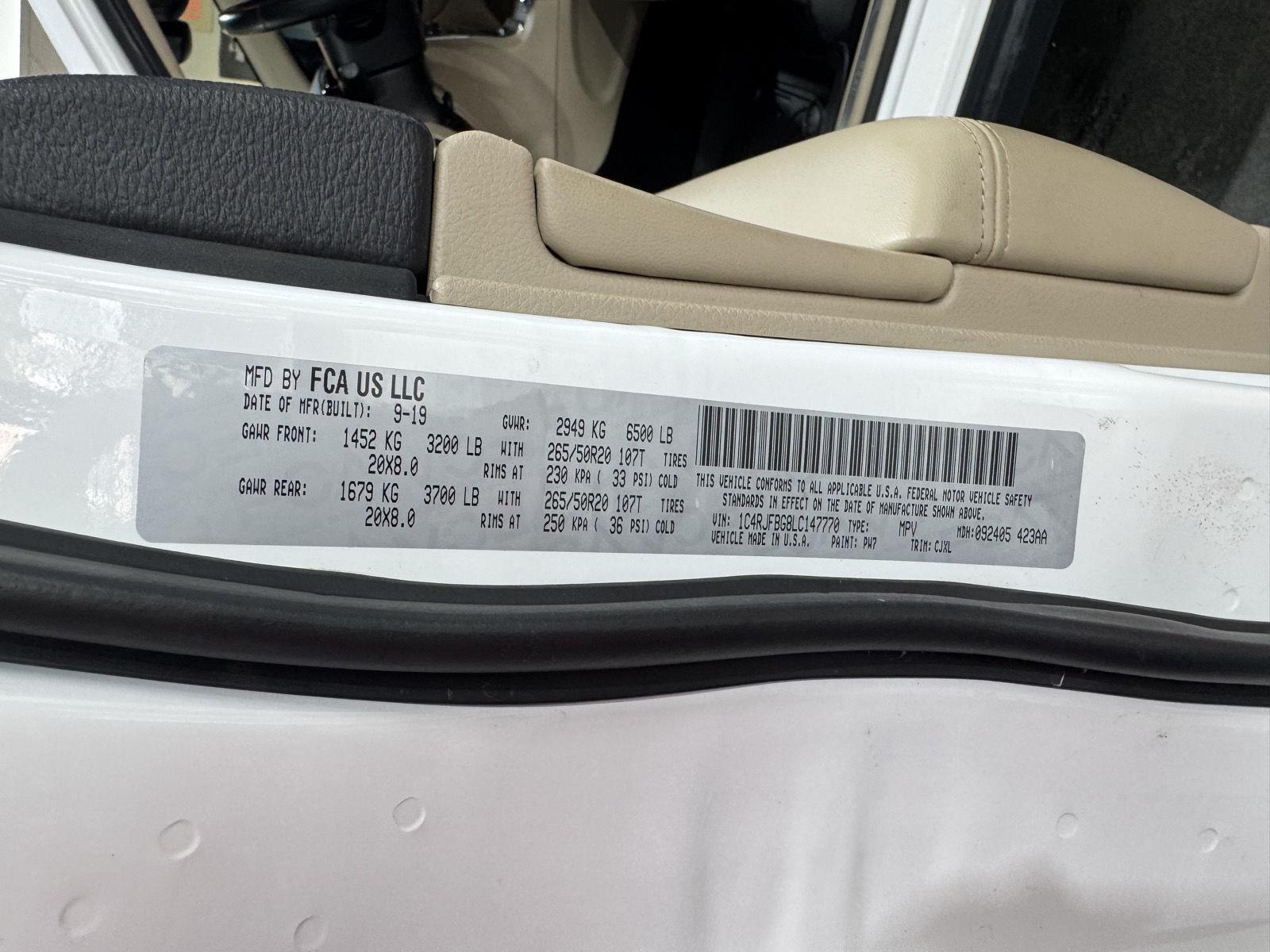 Vehicle photo 37