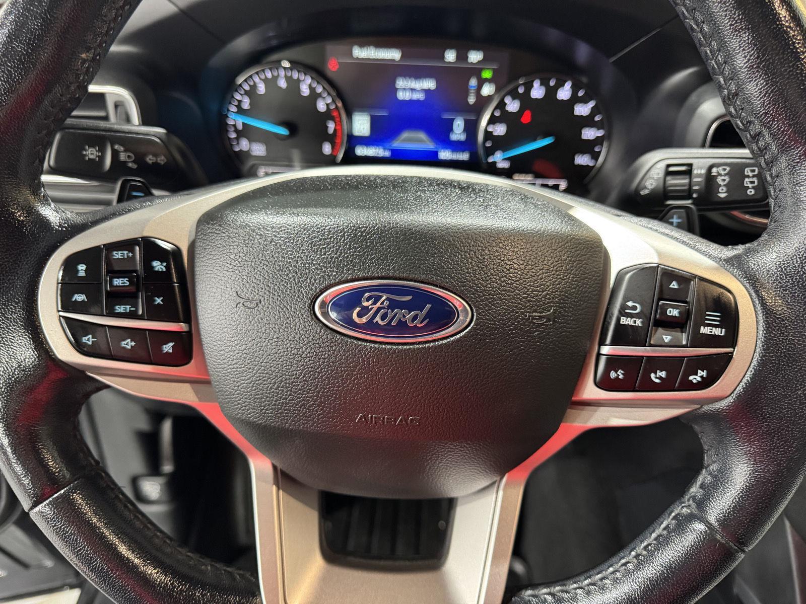 Vehicle photo 12