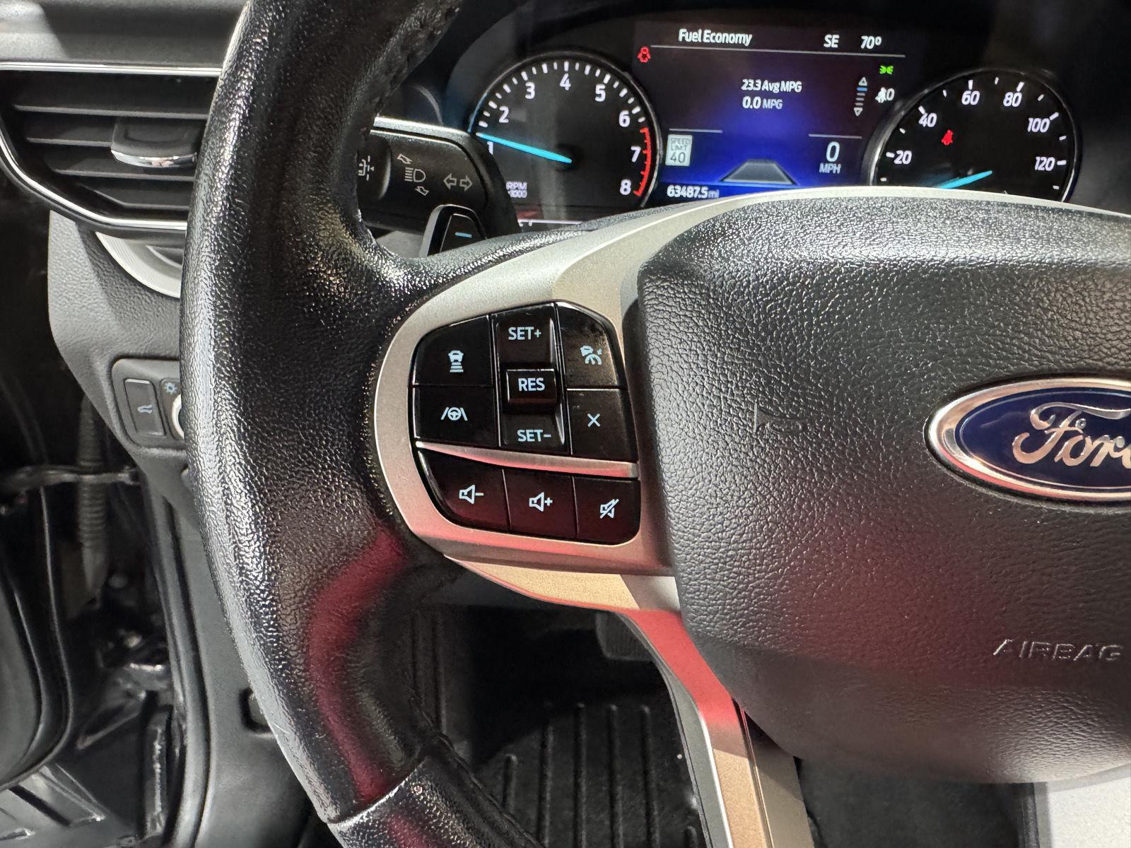 Vehicle photo 13