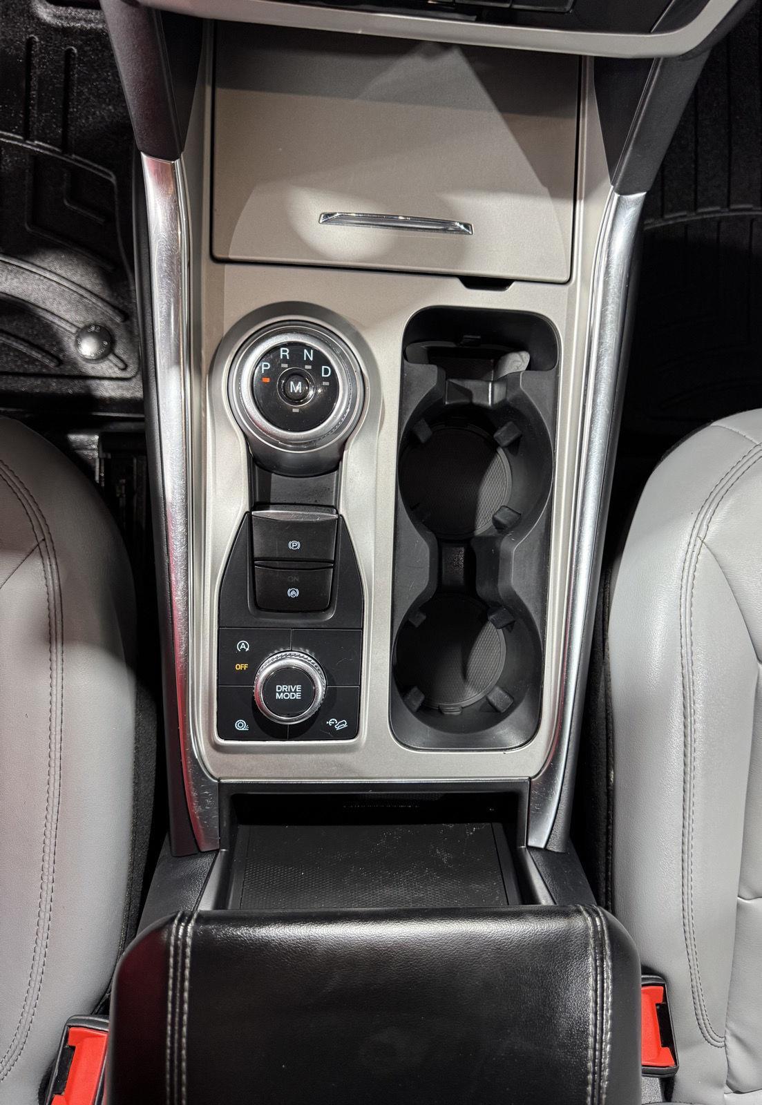 Vehicle photo 34