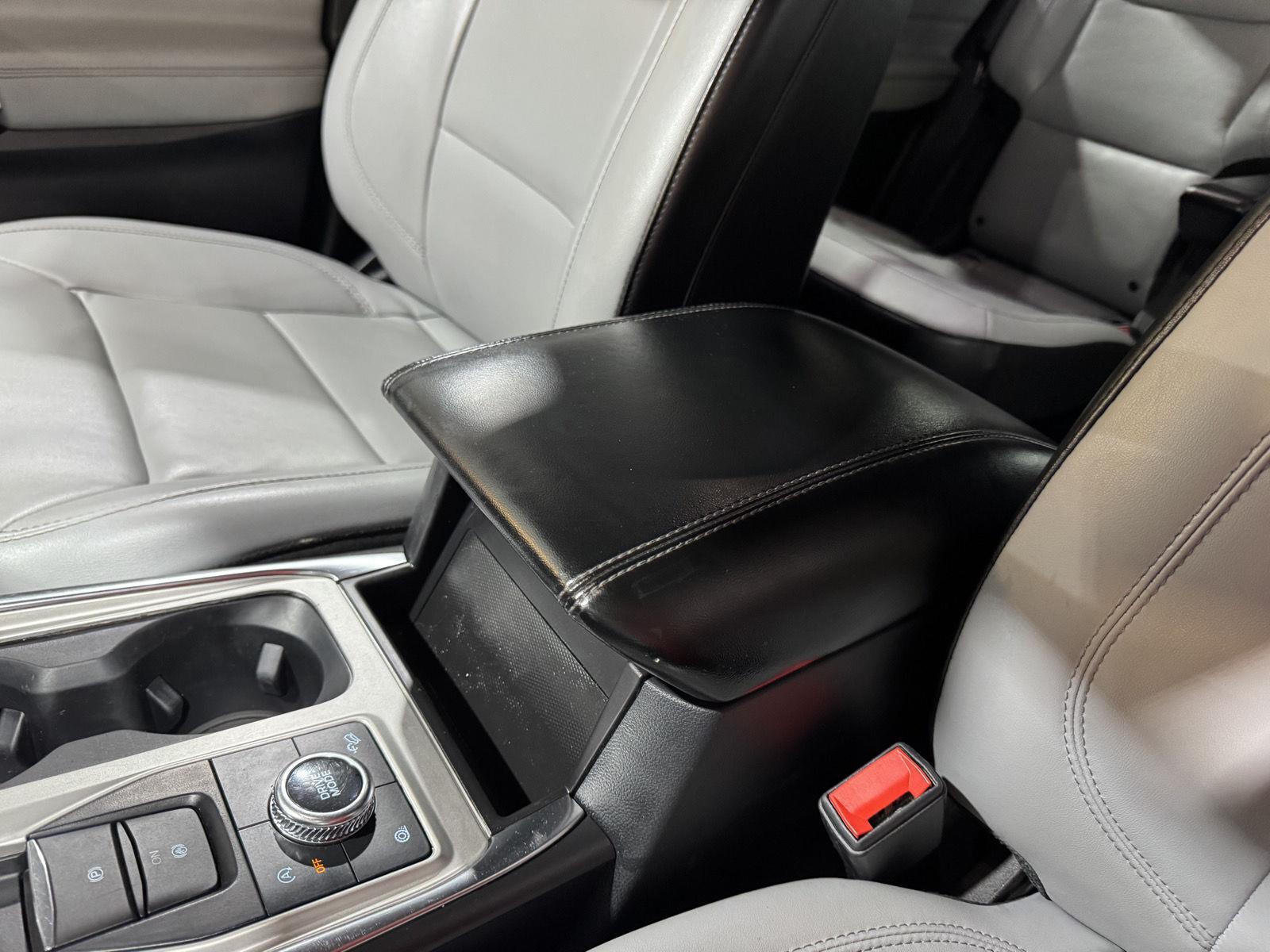 Vehicle photo 35