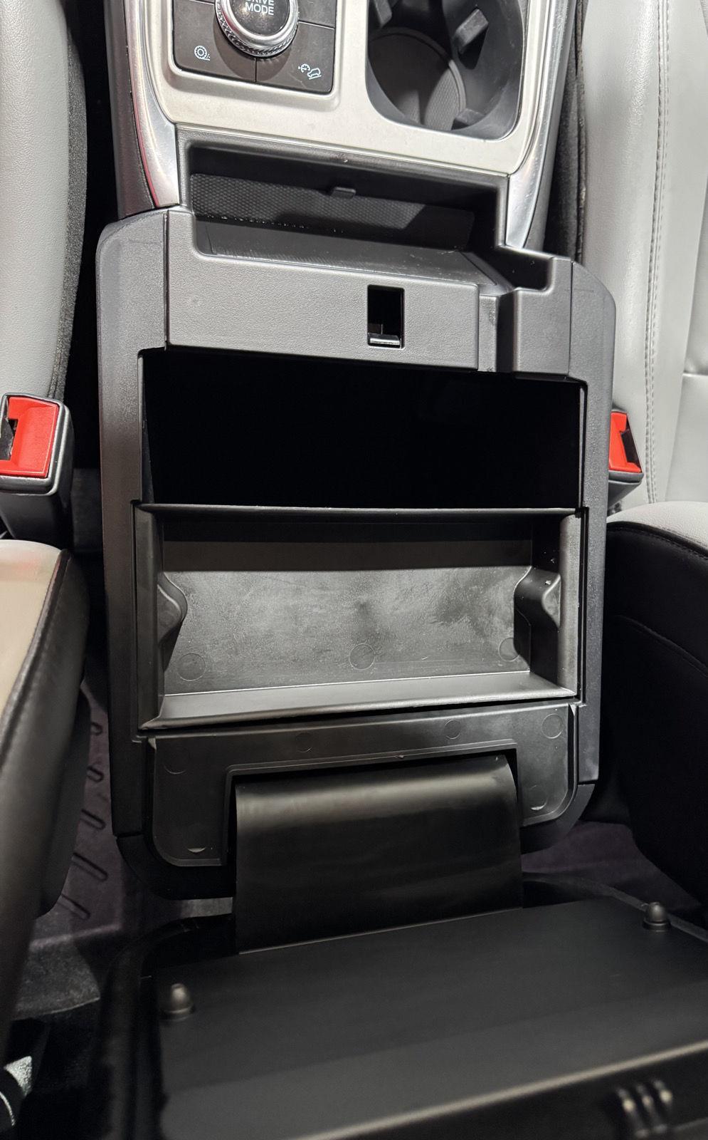 Vehicle photo 36