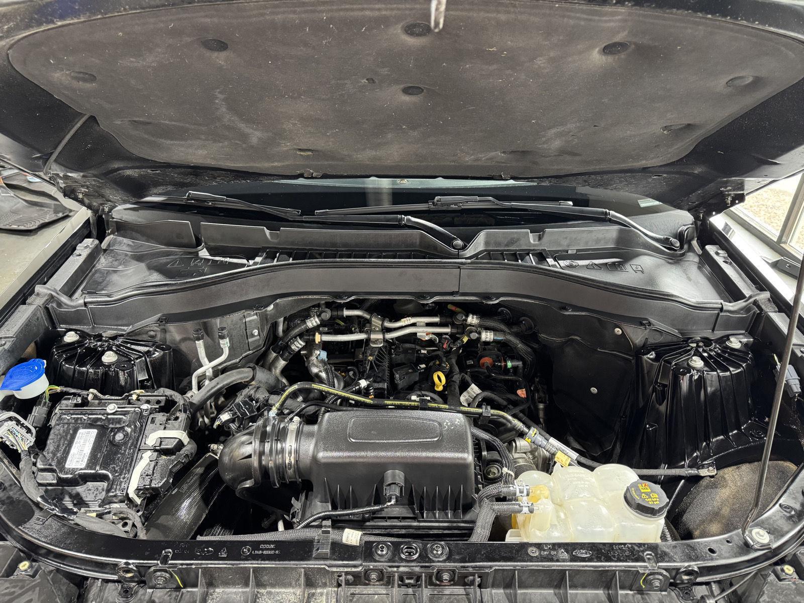Vehicle photo 40
