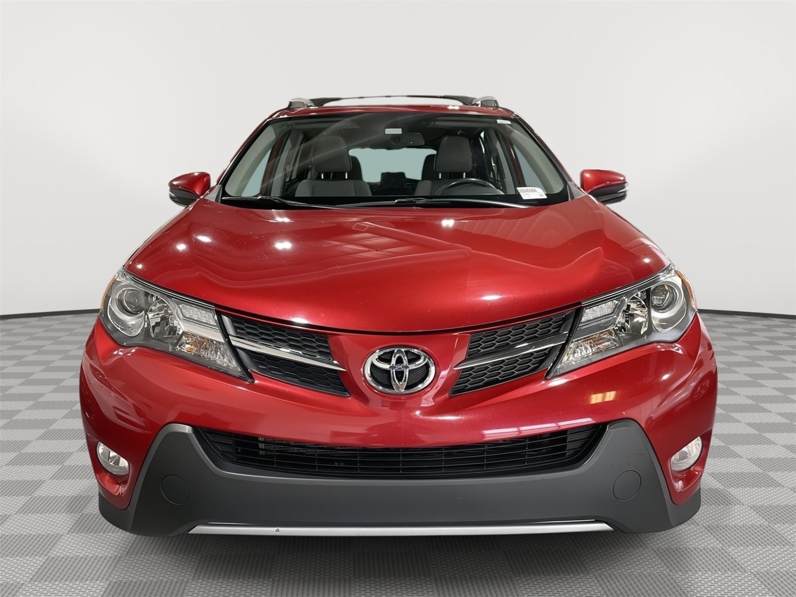Vehicle photo 4