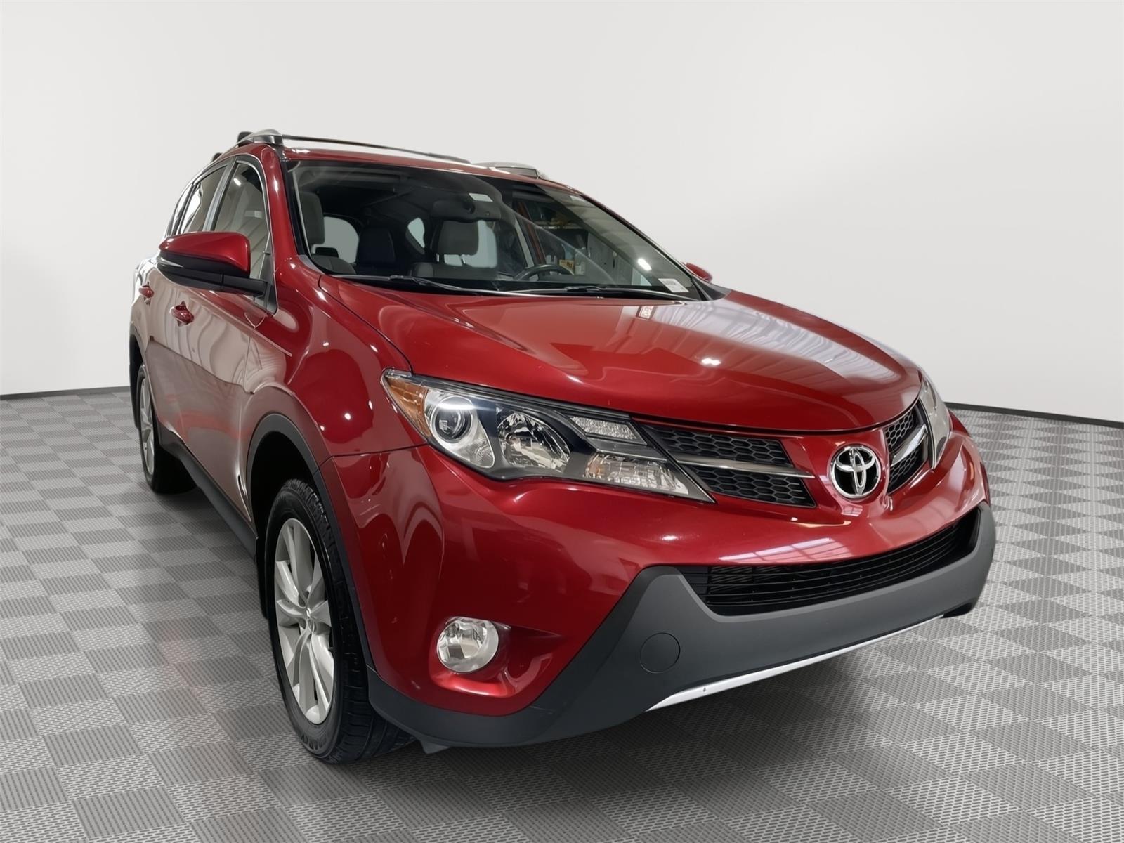 Vehicle photo 5