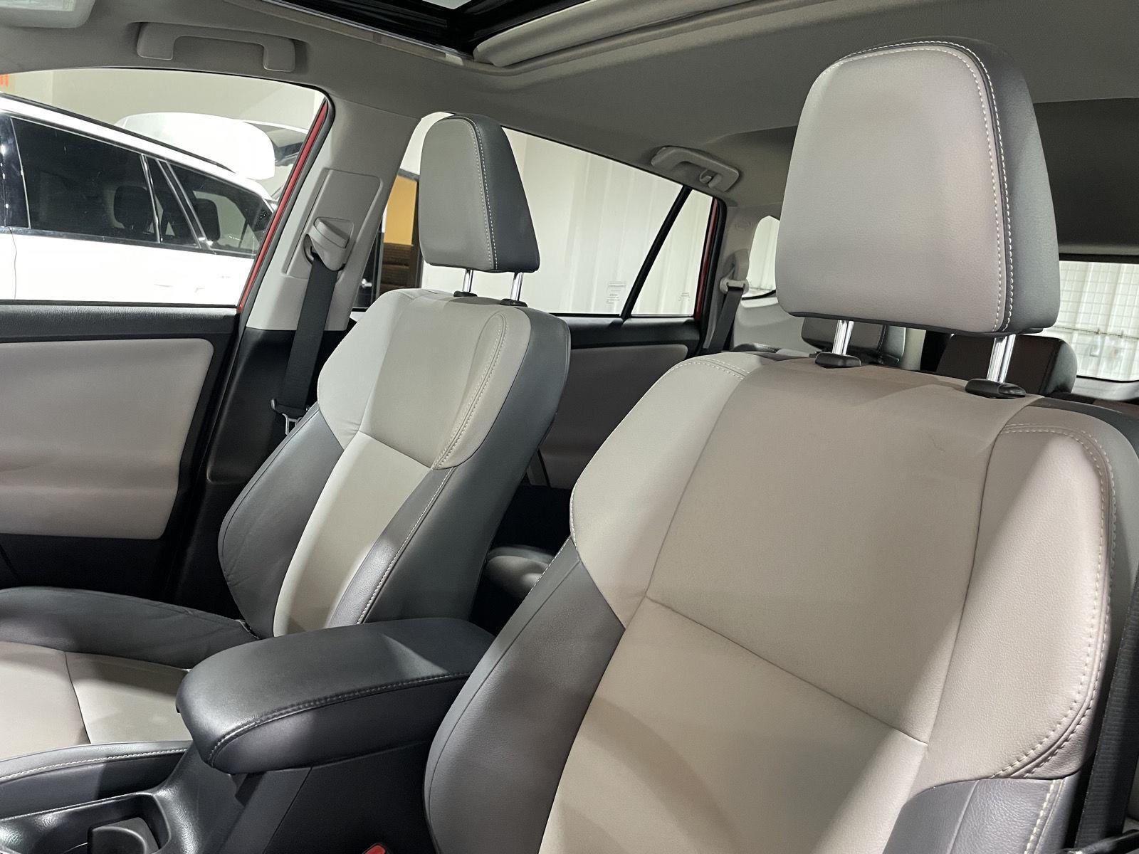 Vehicle photo 16
