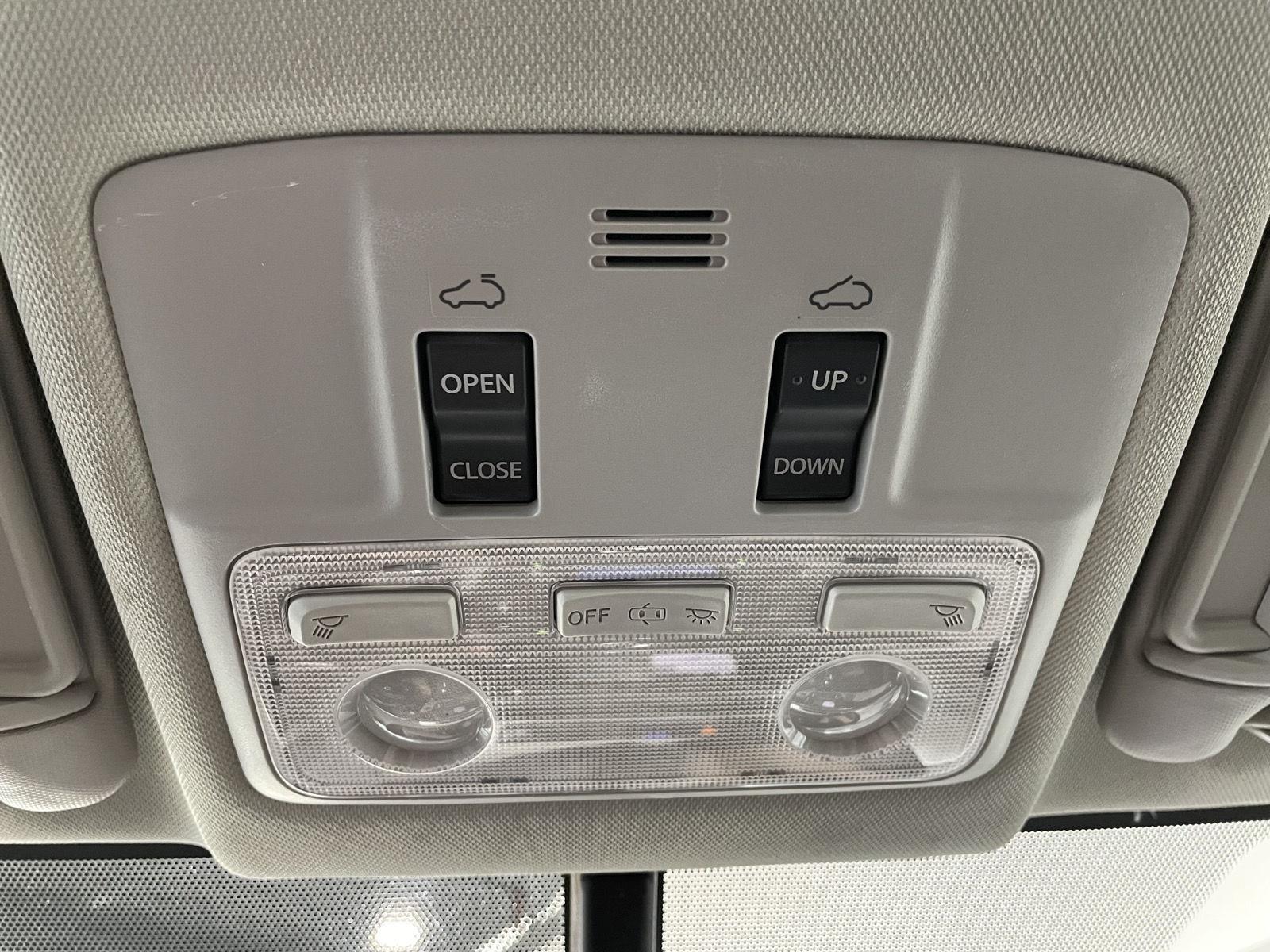Vehicle photo 27