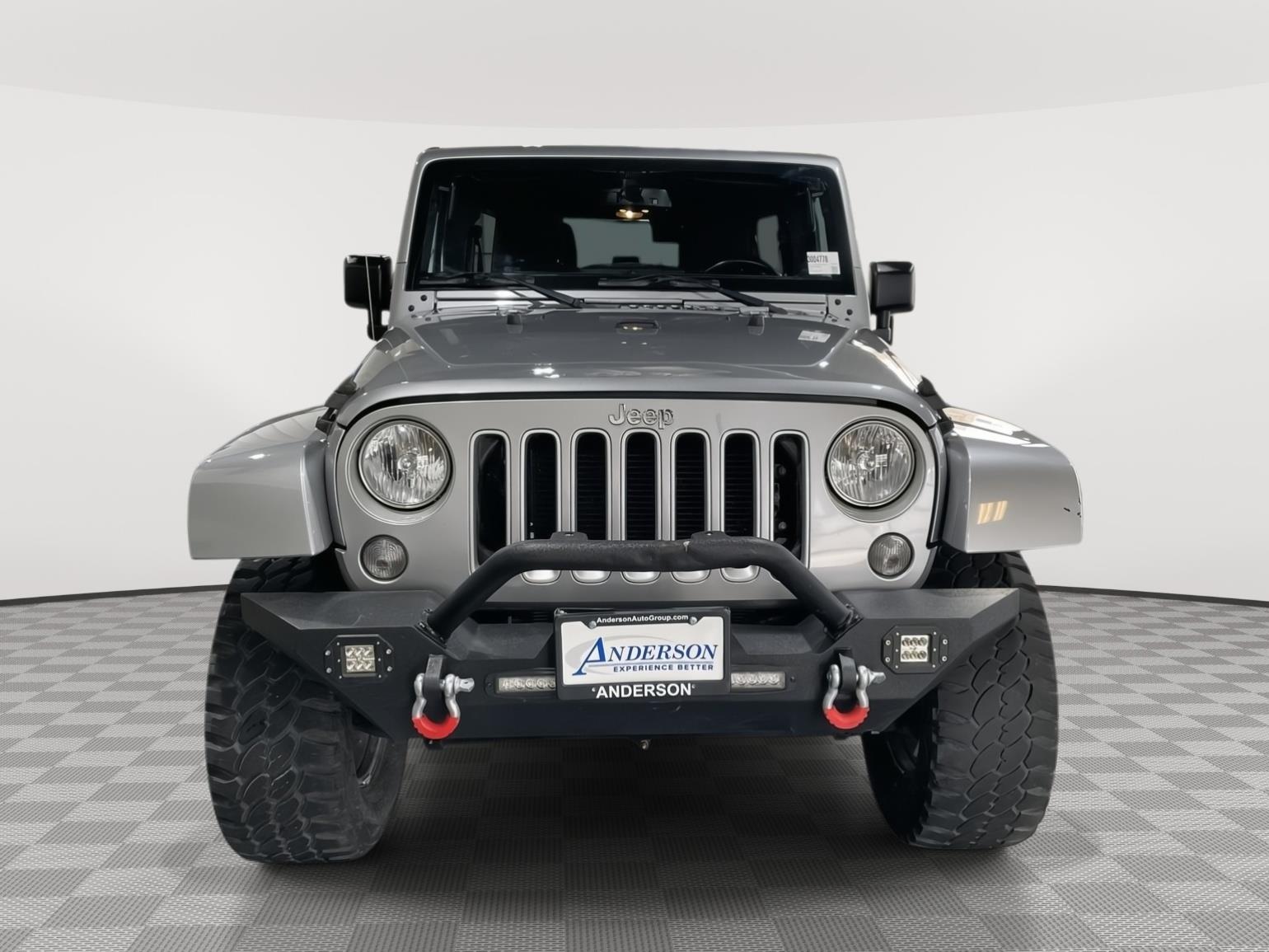 Vehicle photo 4