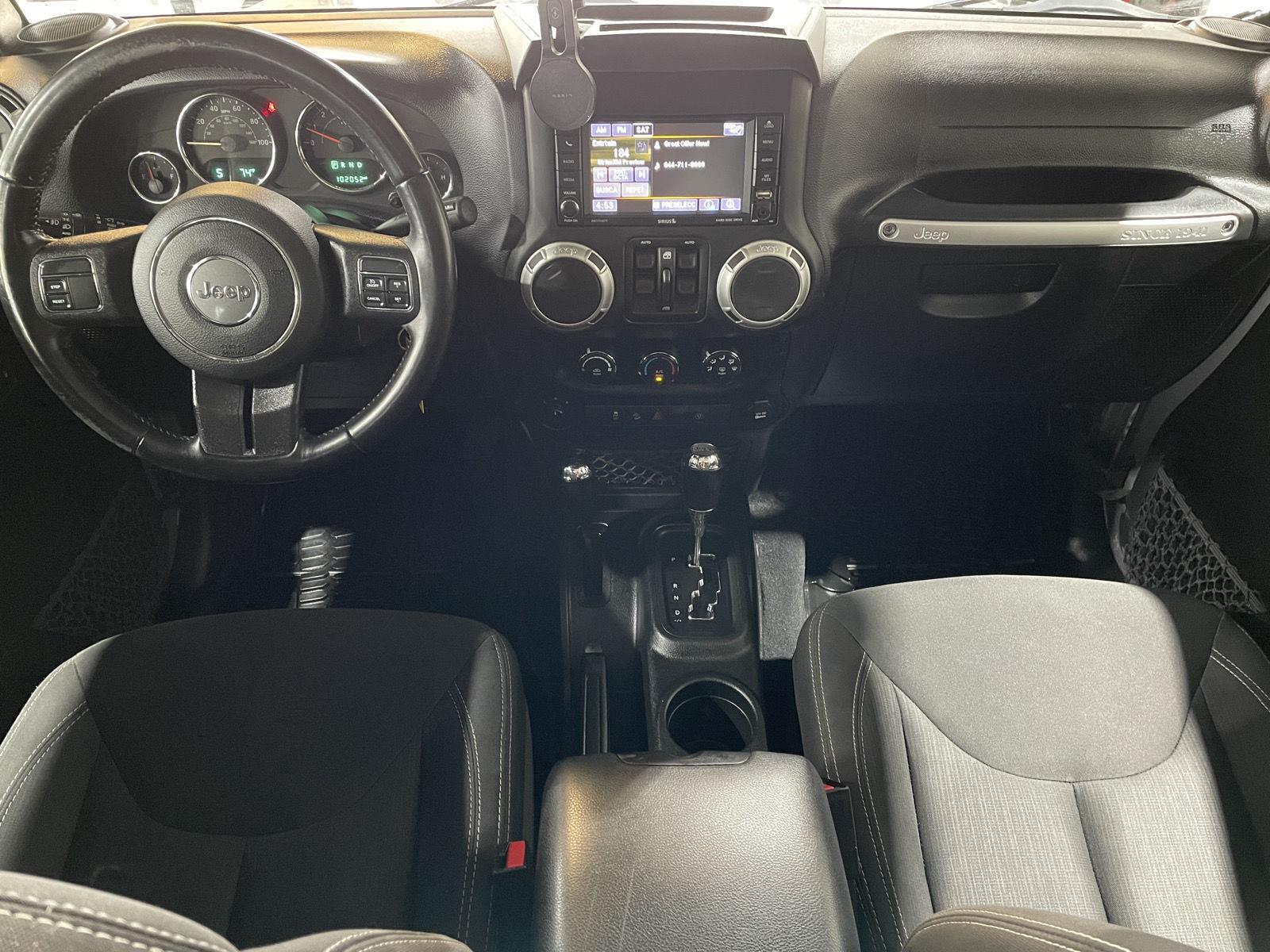 Vehicle photo 20