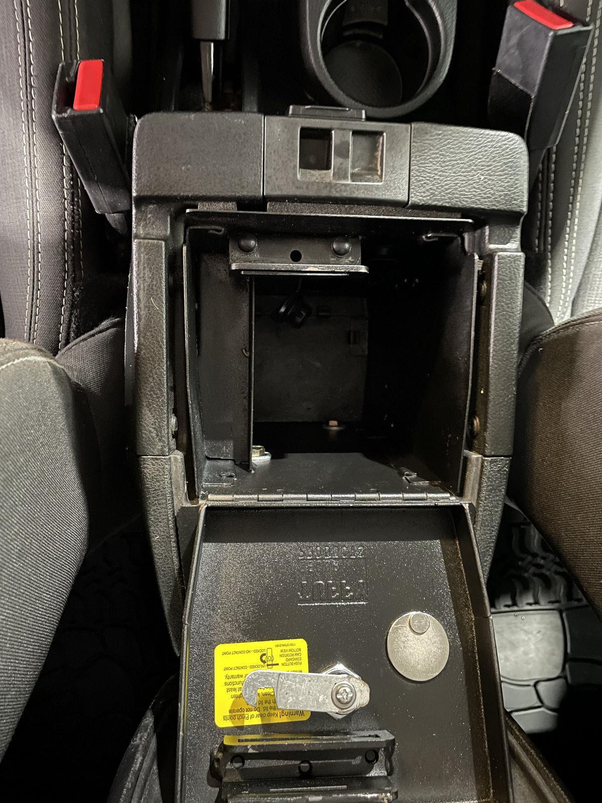 Vehicle photo 35