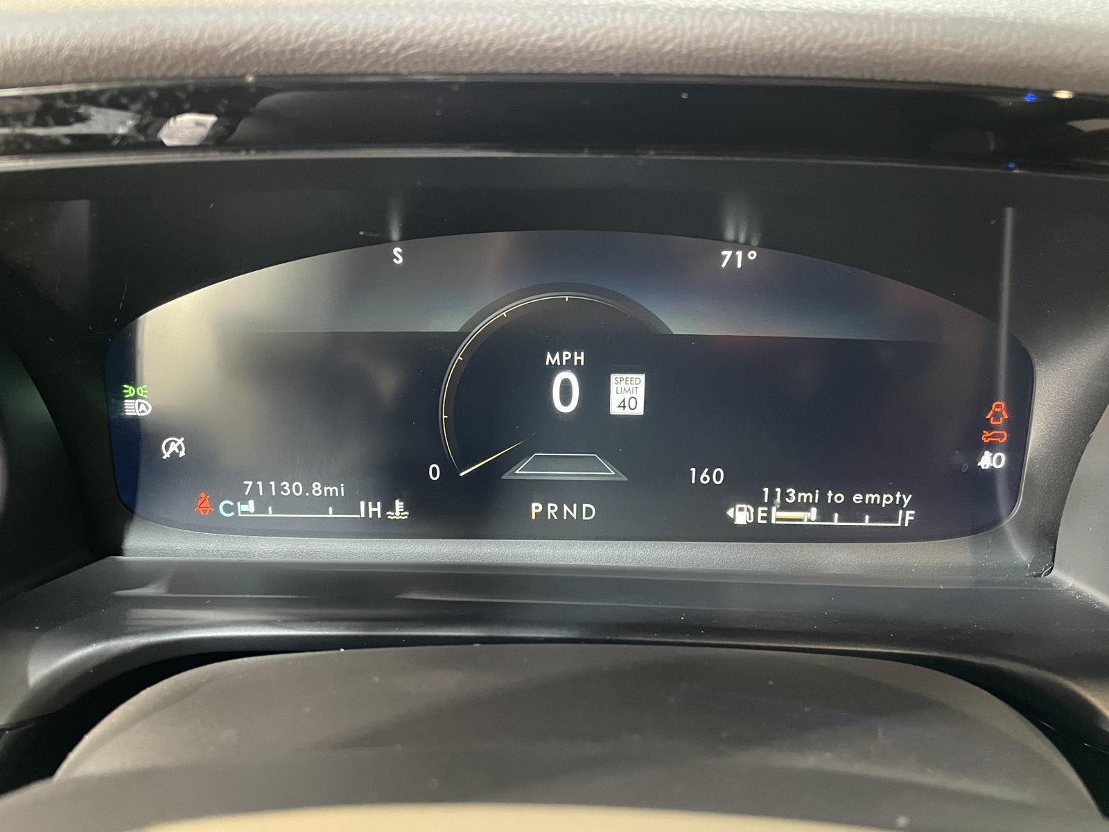 Vehicle photo 3