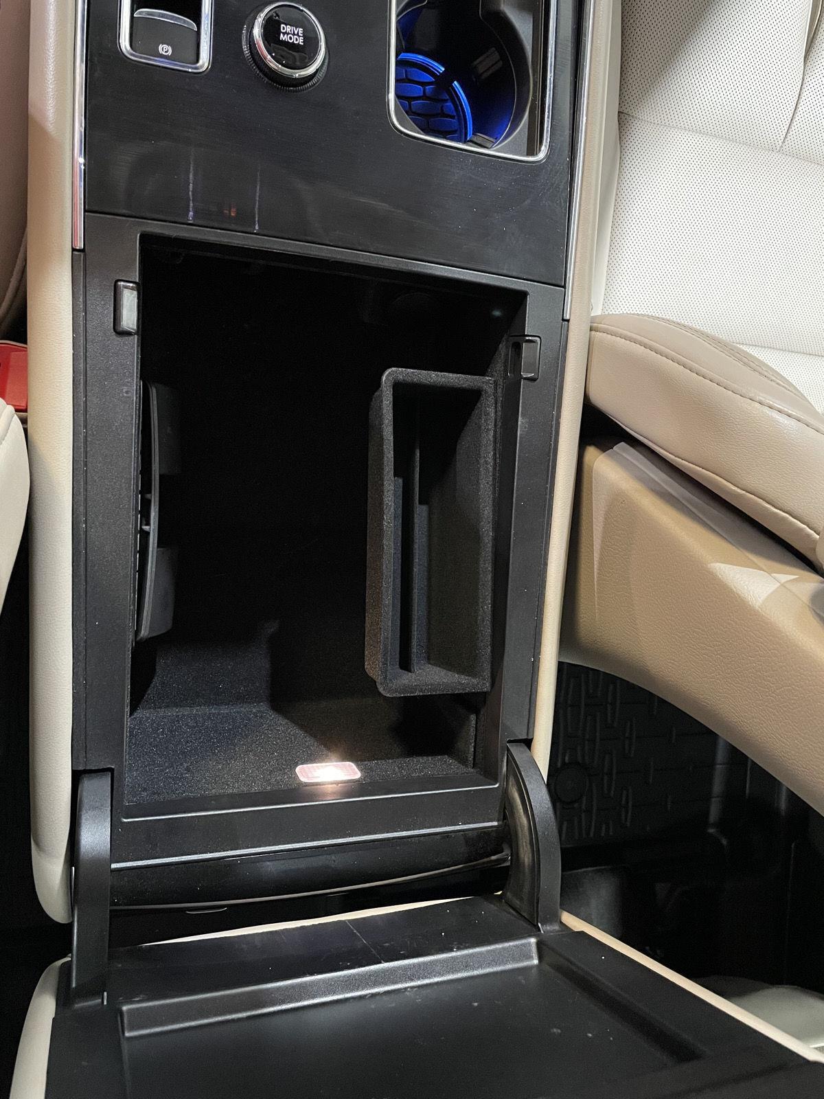 Vehicle photo 37