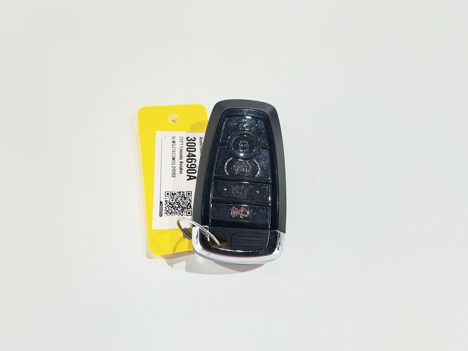 Vehicle photo 41