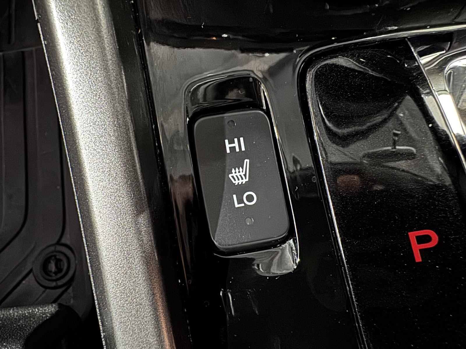 Vehicle photo 35