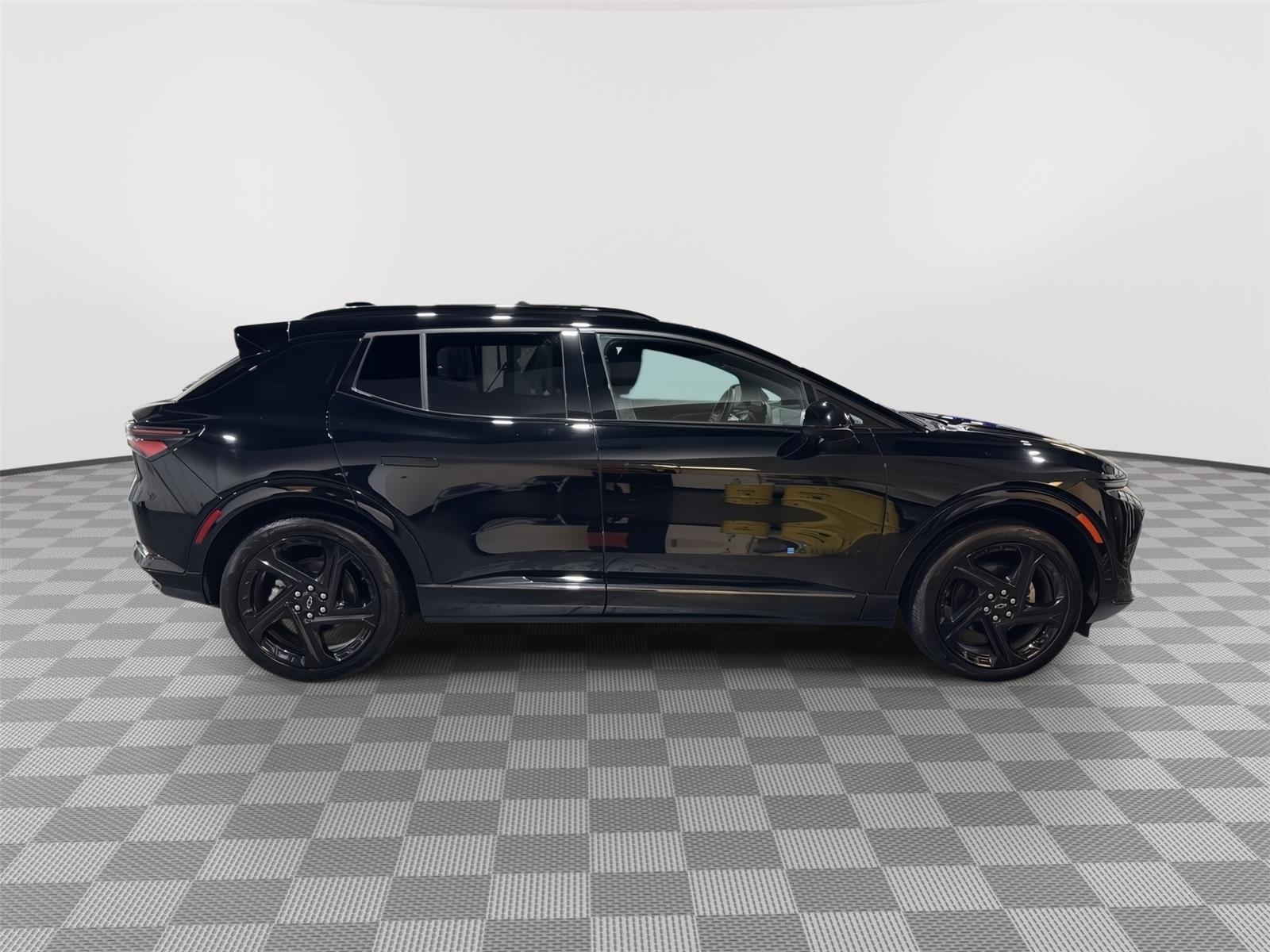 Vehicle photo 7