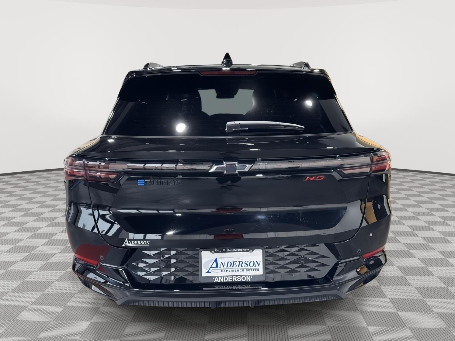 Vehicle photo 9
