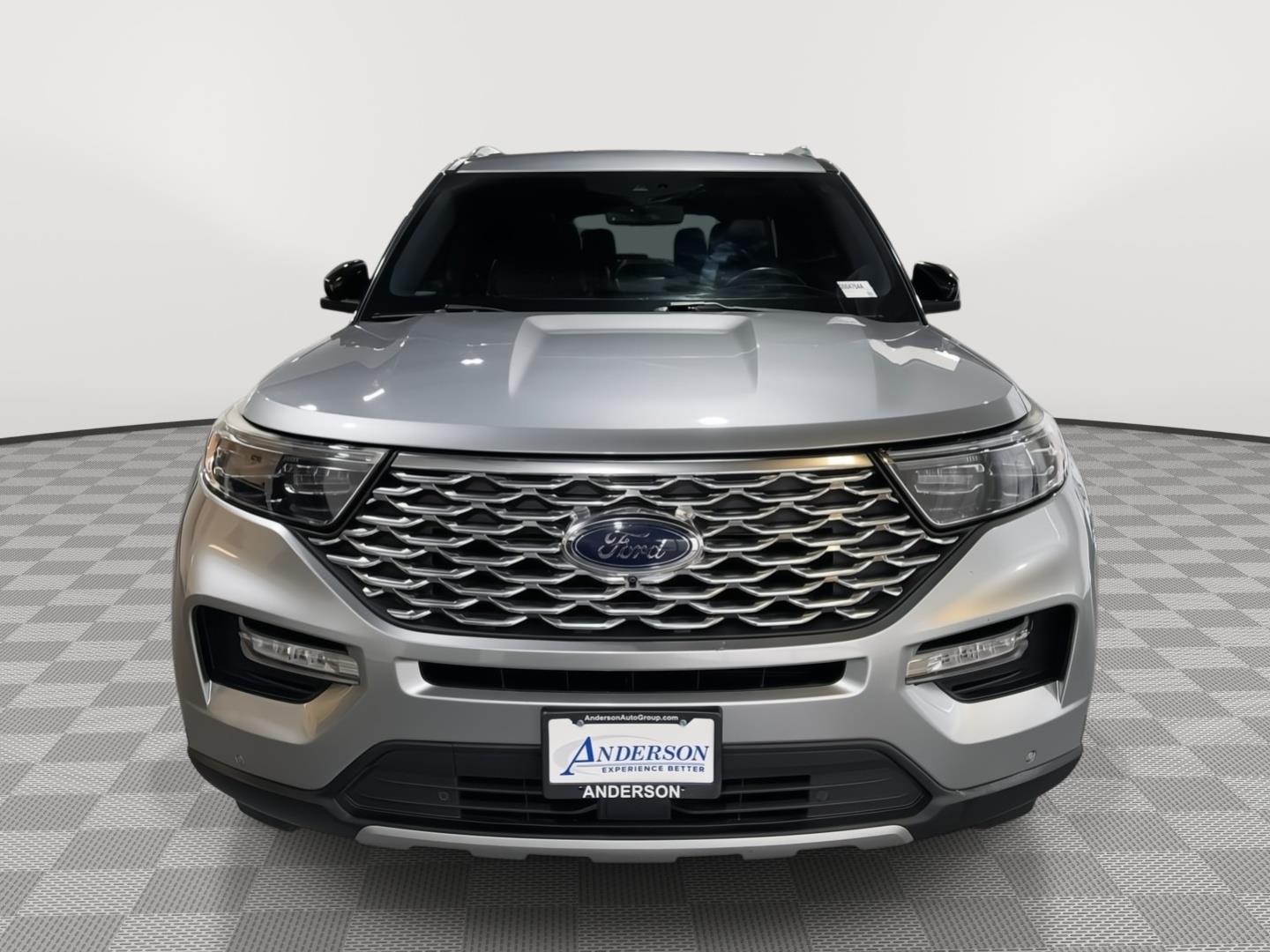 Vehicle photo 4