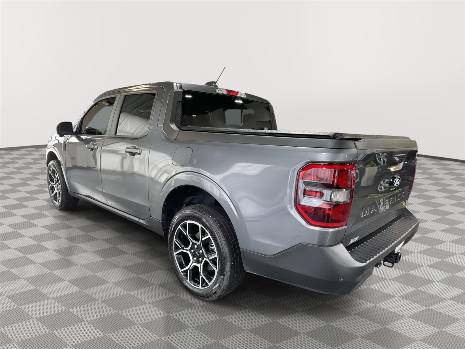 Vehicle photo 33