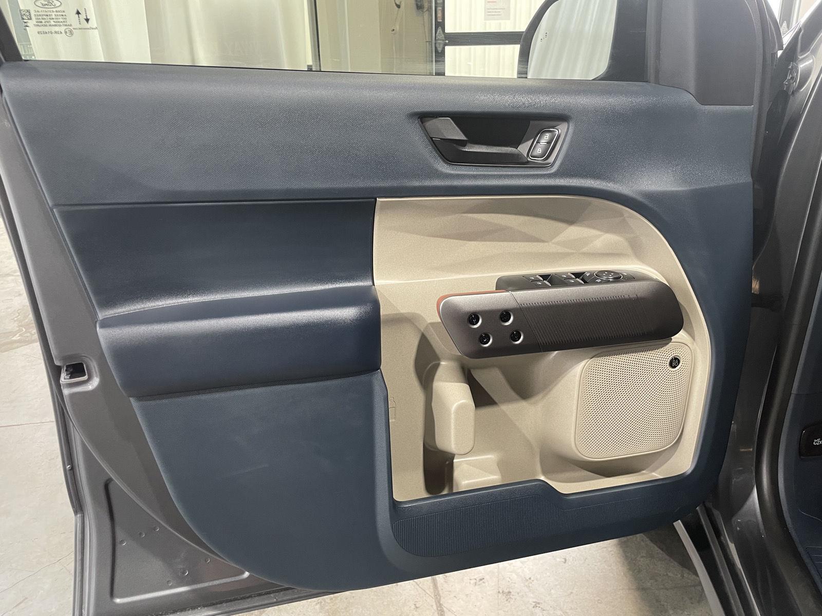 Vehicle photo 41
