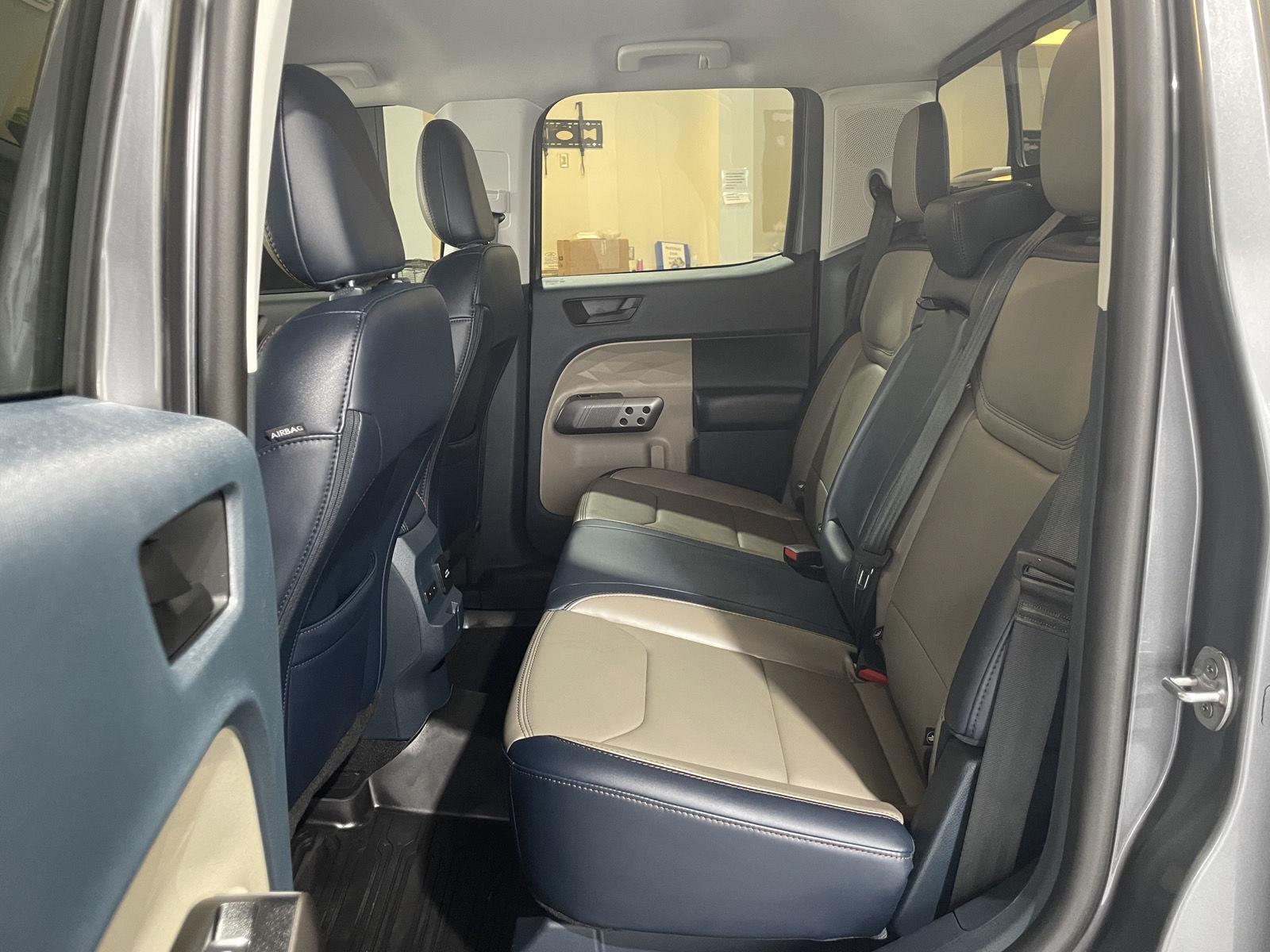 Vehicle photo 45
