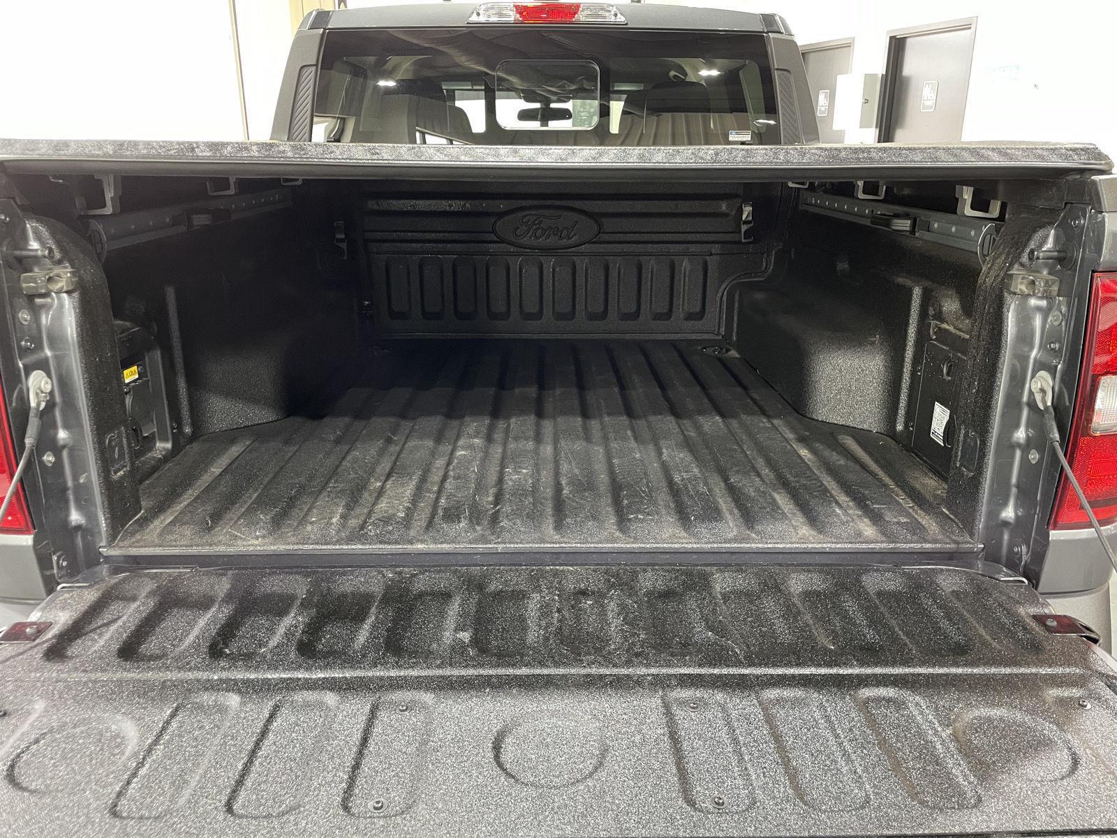 Vehicle photo 59