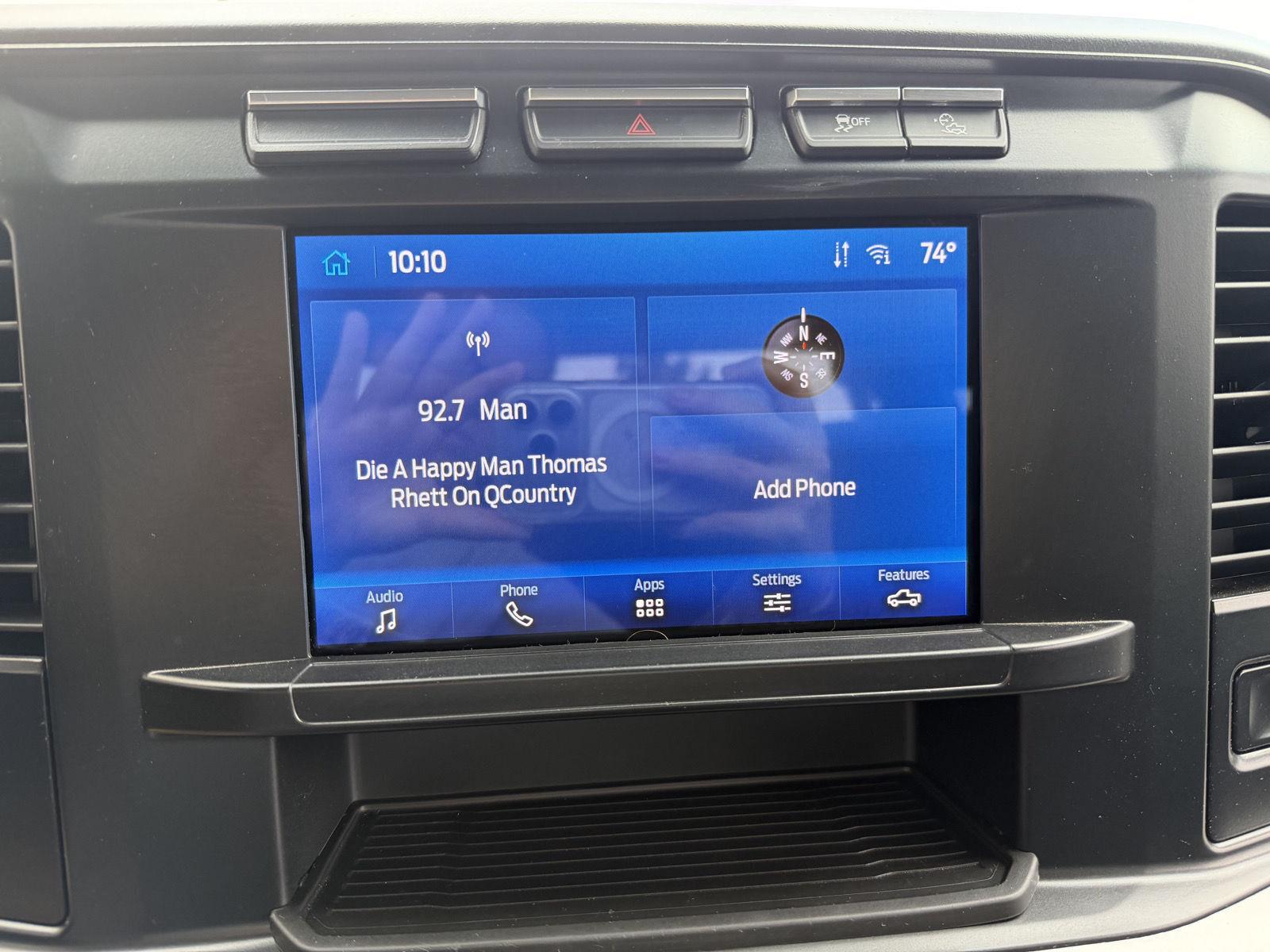 Vehicle photo 25