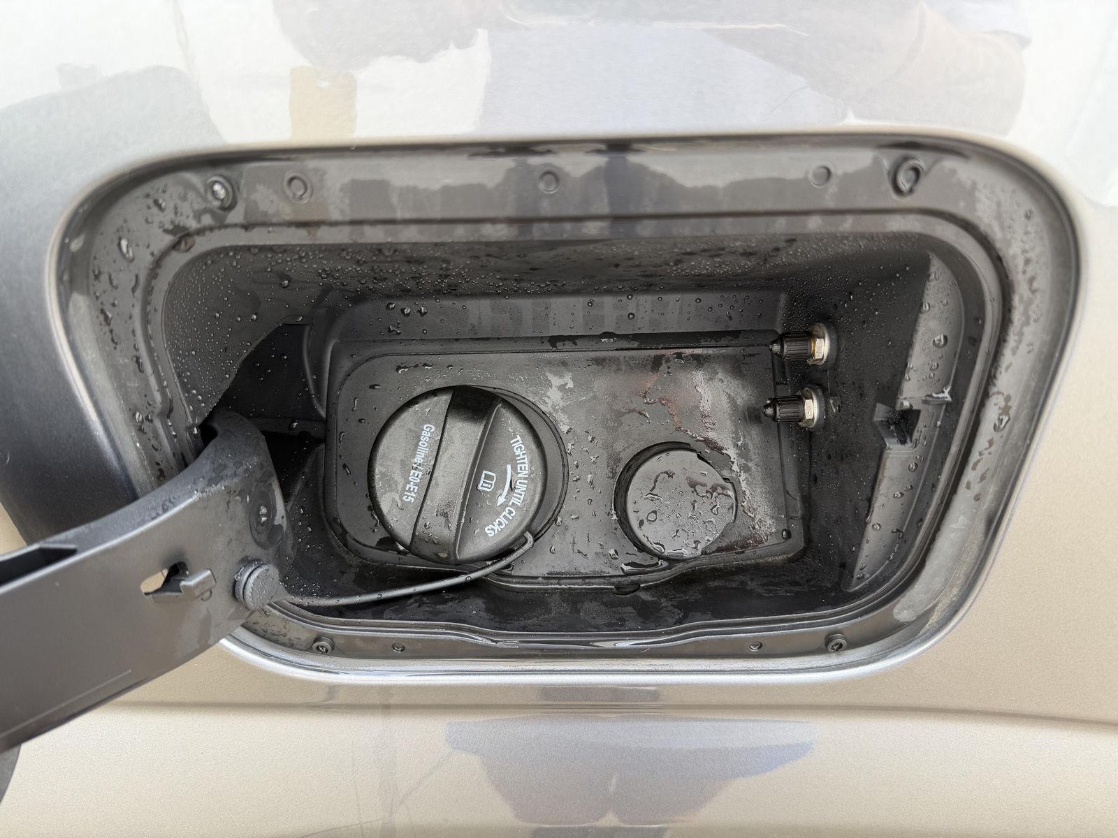 Vehicle photo 38