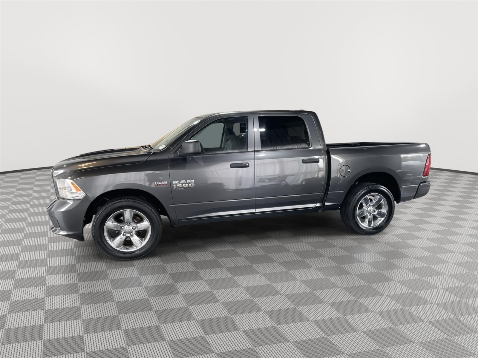 Vehicle photo 2
