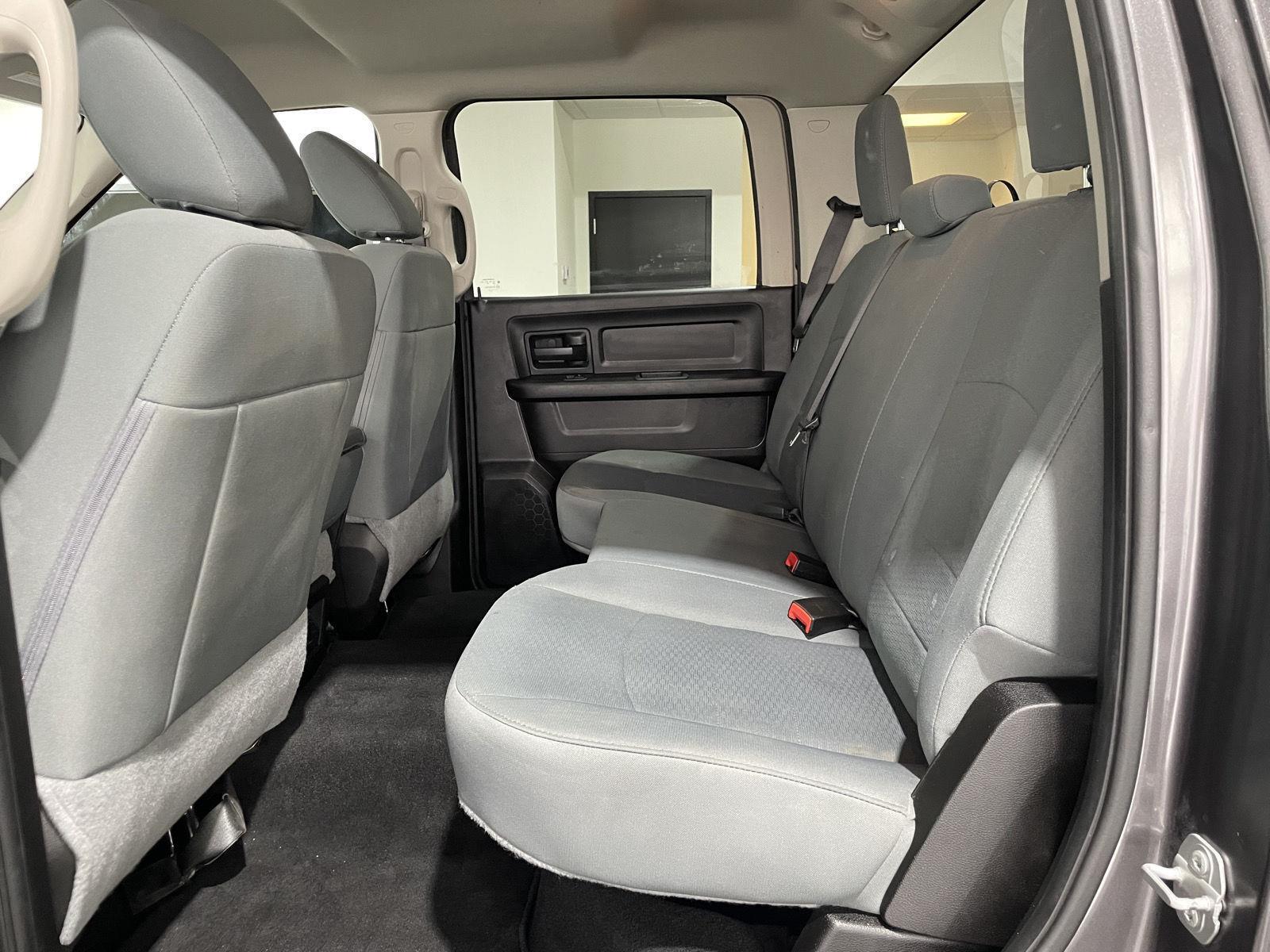 Vehicle photo 21