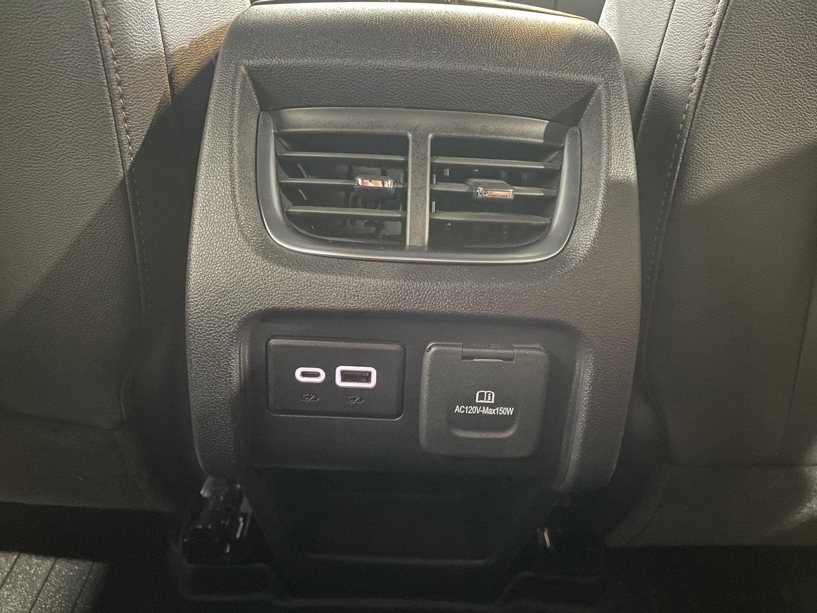 Vehicle photo 35