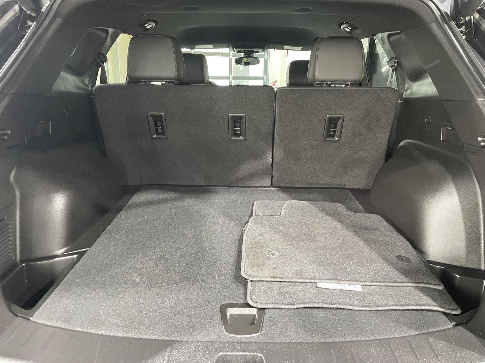 Vehicle photo 39