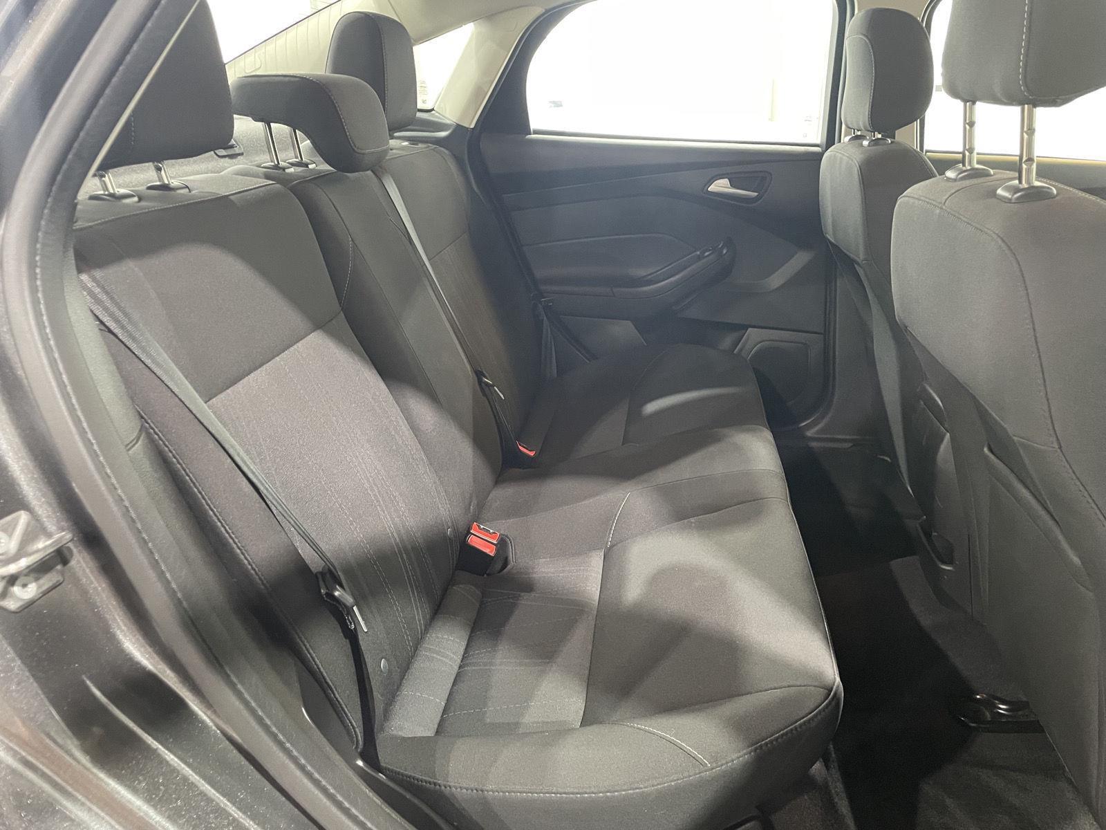 Vehicle photo 22
