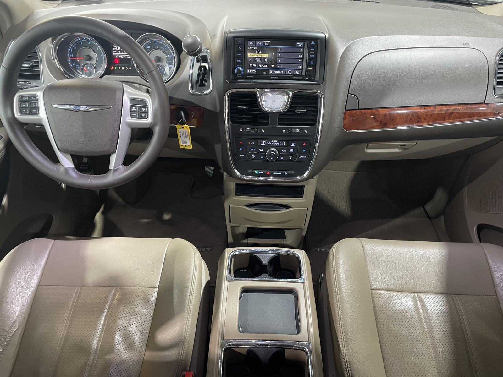 Vehicle photo 15