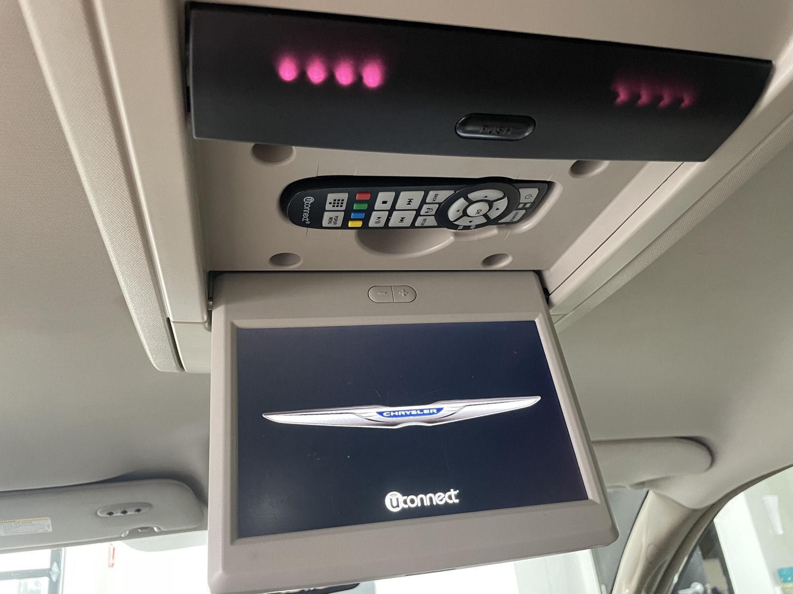 Vehicle photo 35