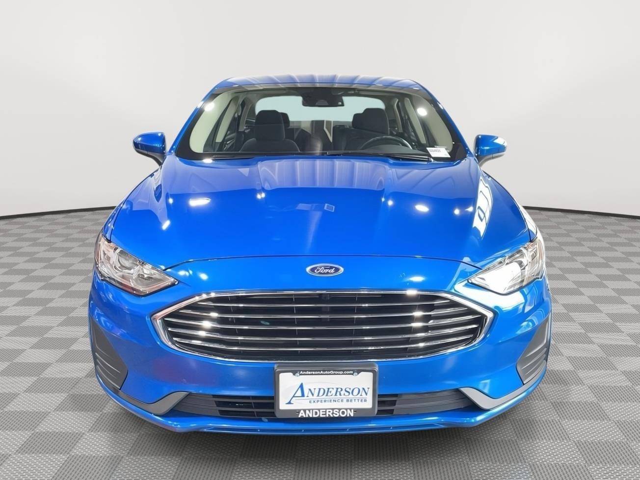 Vehicle photo 4