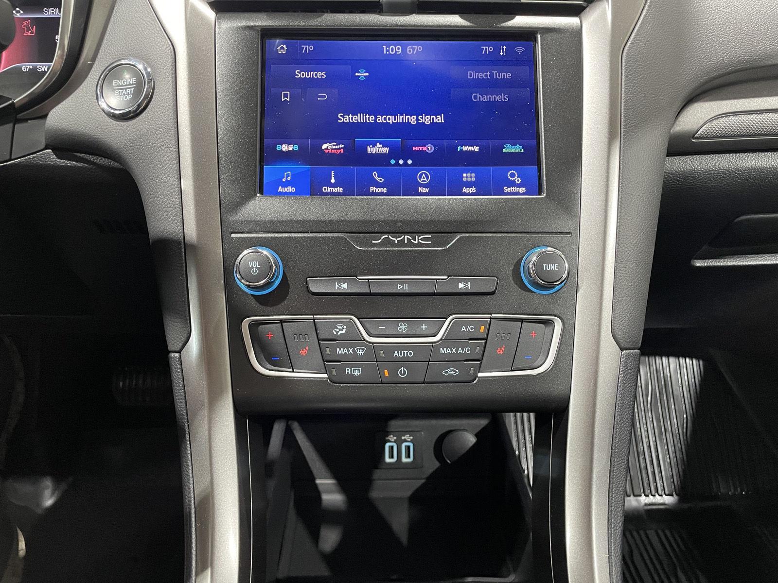 Vehicle photo 31